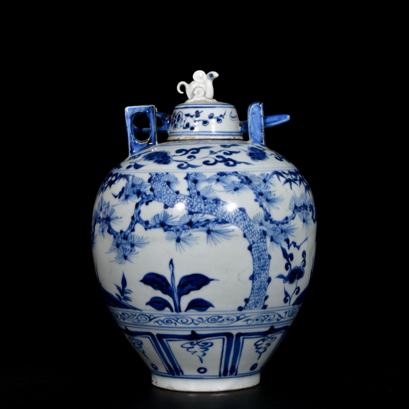 An Exquisite Blue and White Pine, Bamboo and Plum Blossom Pattern Jar with Cover: An Exquisite Blue and White Pine, Bamboo and Plum Blossom Pattern Jar with Cover,Yuan Dynasty, China,Size:9.1inx6.7in 青花松竹梅纹盖罐,中国&