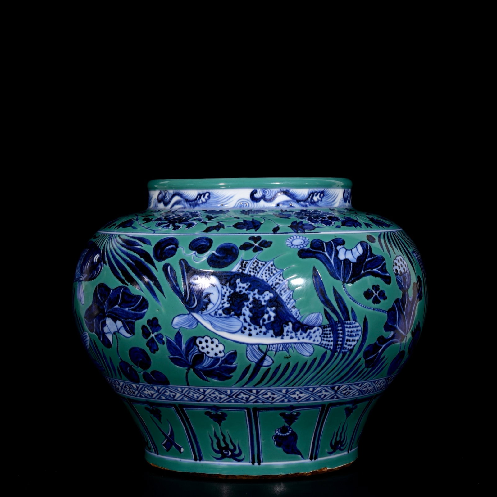 A Rare Green Ground Blue and White Hornwort Pattern Jar: A Rare Green Ground Blue and White Hornwort Pattern Jar,Yuan Dynasty, China,Size:11inx14.2in 绿地青花鱼藻纹罐,中国元代
