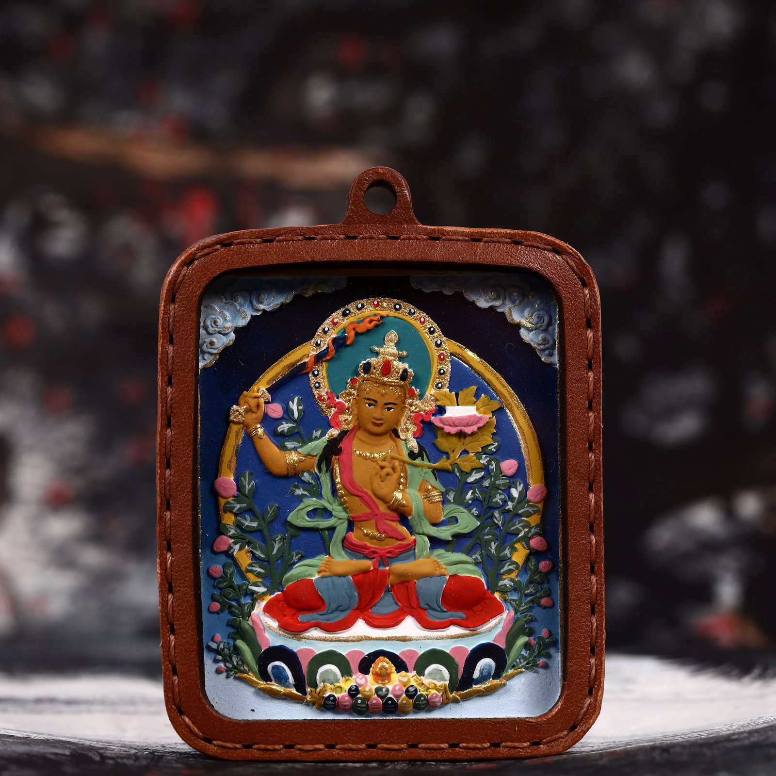 An Exquisite Painted Color Statue of Manjusri Tangka: An Exquisite Painted Color Statue of Manjusri Tangka,Size:2inx2.8in 彩绘文殊菩萨像唐卡