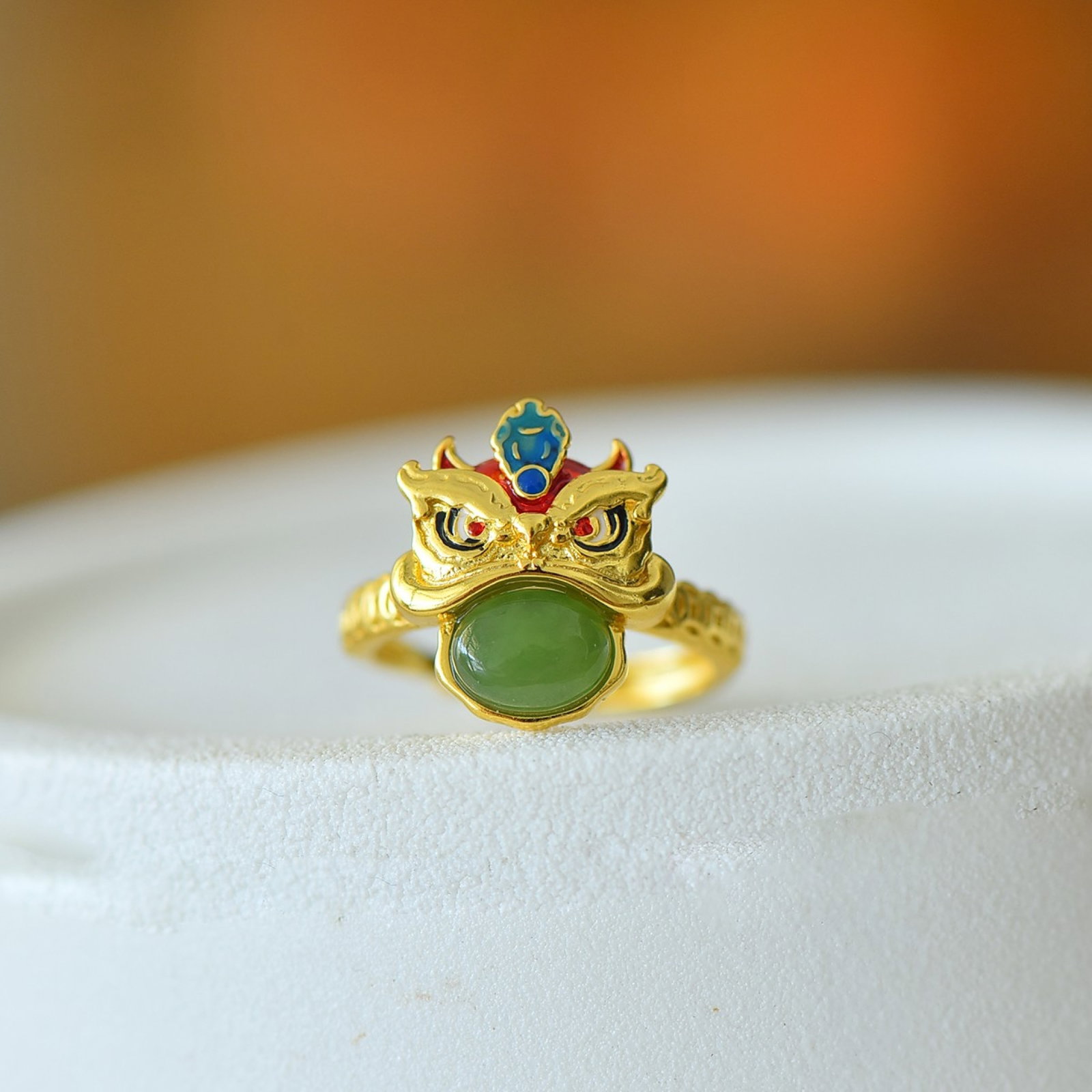 An Exquisite Sterling Silver-Gold Plated Inlaid Jasper Ring: An Exquisite Sterling Silver-Gold Plated Inlaid Jasper Ring,Size:6mmx8mm 纯银镀金镶碧玉戒指