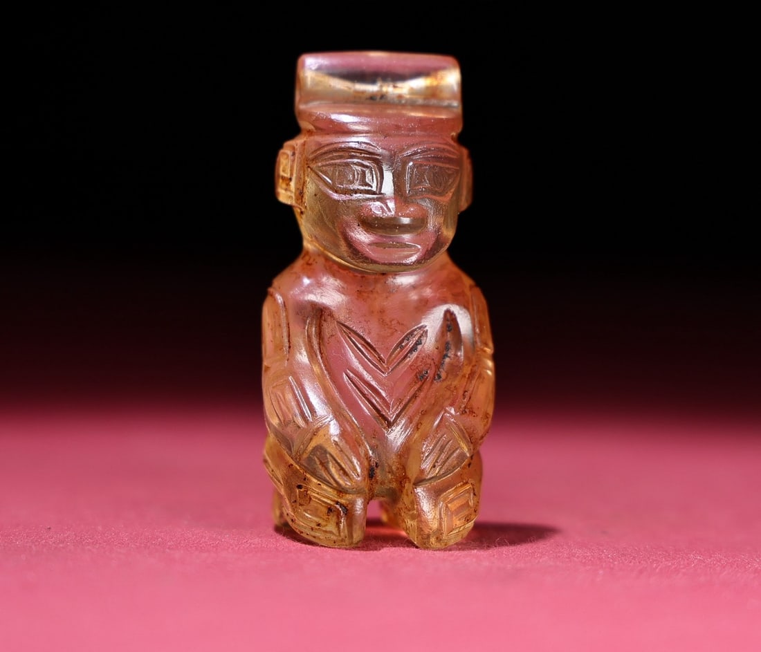 An Exquisite Crystal Figure Hand Piece: An Exquisite Crystal Figure Hand Piece,Qing Dynasty,China,Size:63mmx28mmx24mm,Weight:59g 水晶人物手把件,中国清代