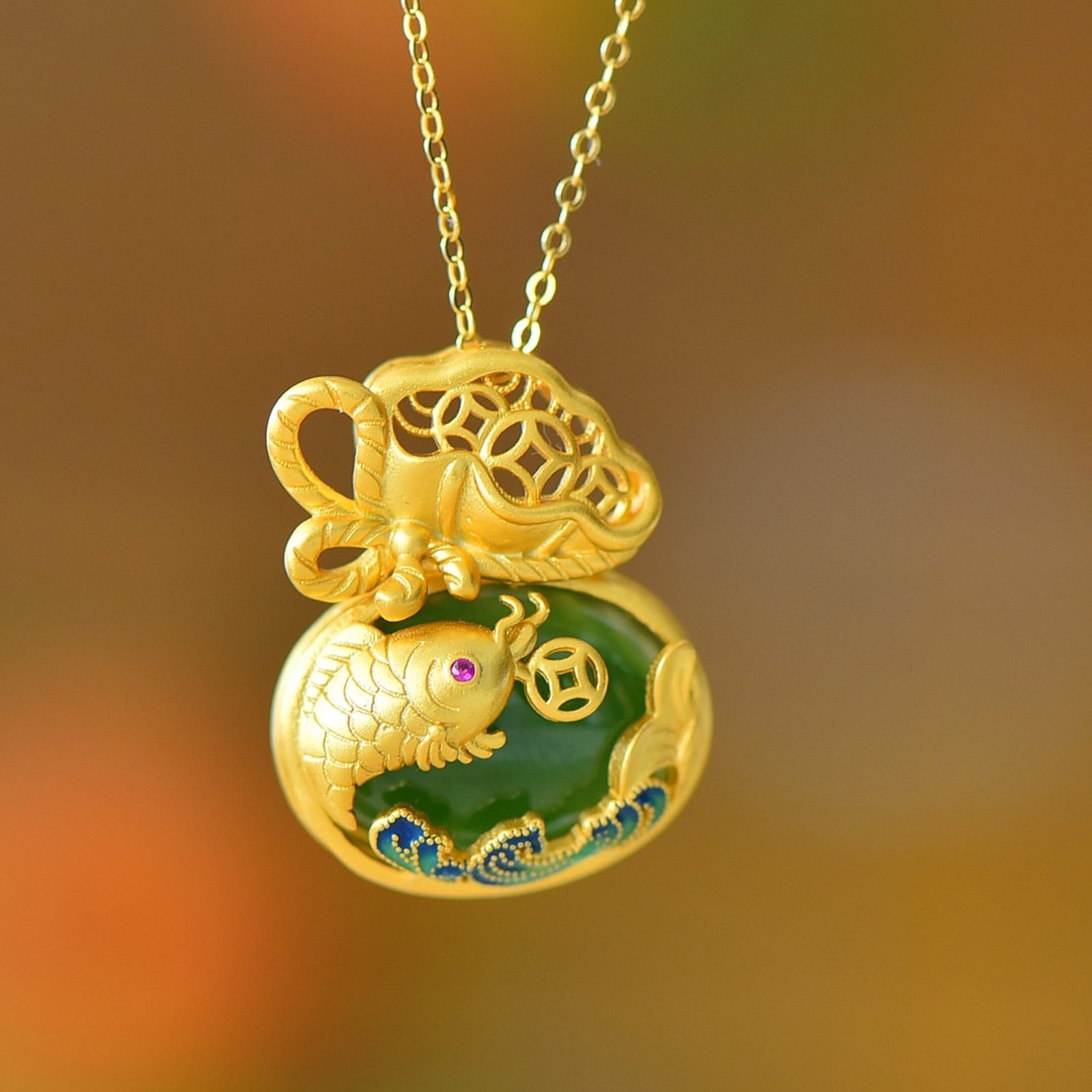 An Exquisite Sterling Silver-Gold Plated Inlaid Jasper Enamel Pendant: An Exquisite Sterling Silver-Gold Plated Inlaid Jasper Enamel Pendant,Size:13mmx18mm 纯银镀金镶碧玉珐琅吊坠