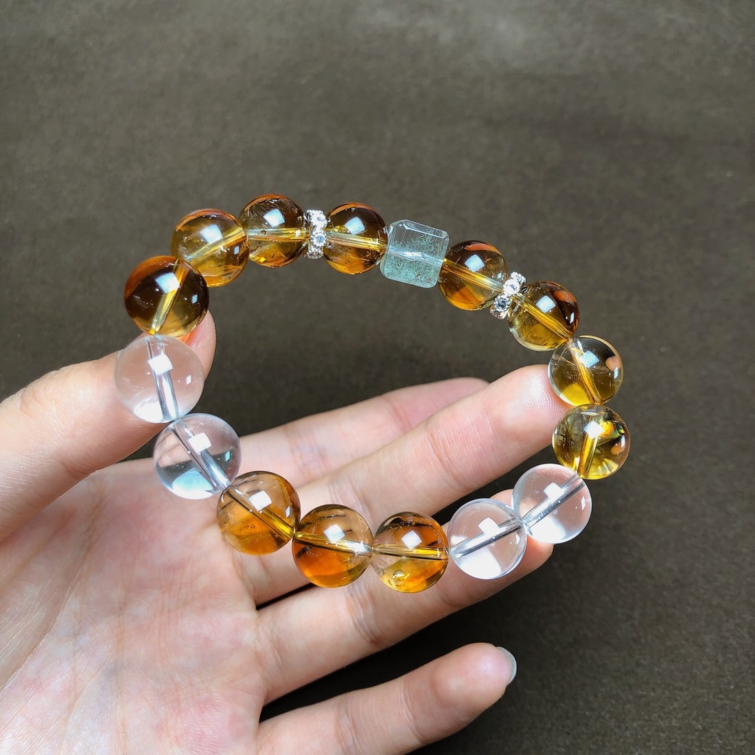 An Exquisite Crystal Bracelets - 4
