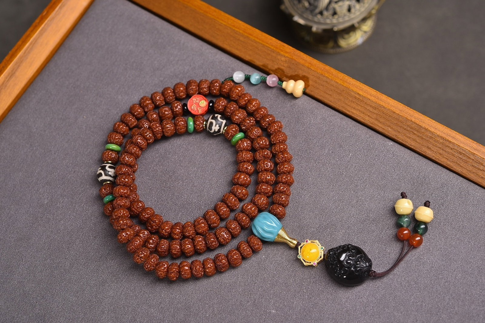 An Exquisite Bodhi Seeds Bracelets: An Exquisite Bodhi Seeds Bracelets,Size:8mm,Weight:48.95g 菩提手串