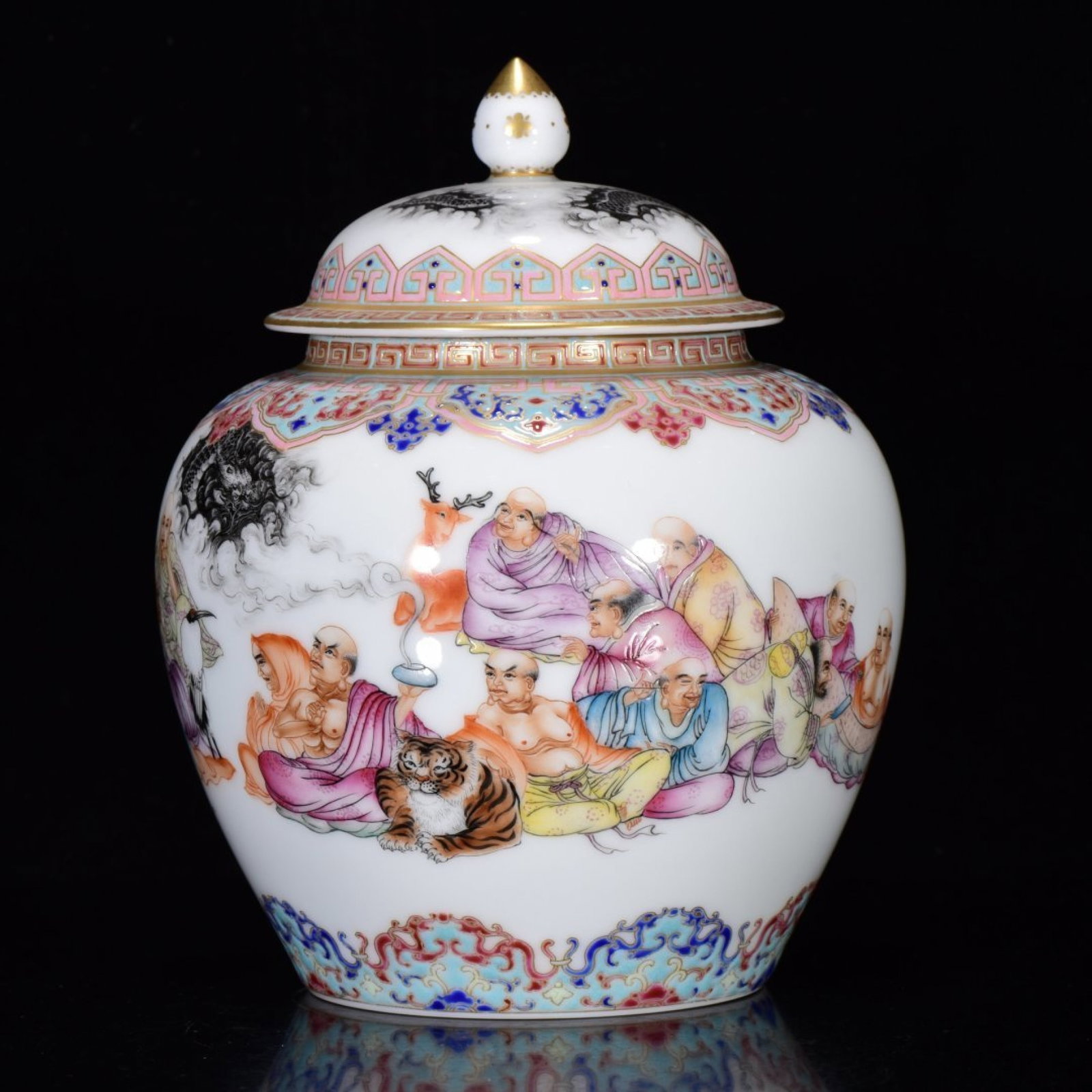 An Exquisite Famille-Rose Painted Gold Arhat Pattern Cover Jar,With Poem: An Exquisite Famille-Rose Painted Gold Arhat Pattern Cover Jar,With Poem,Qing Dynasty, China,Yongzheng Four-character Mark,Size:7.5inx5.5in 粉彩描金罗汉像 