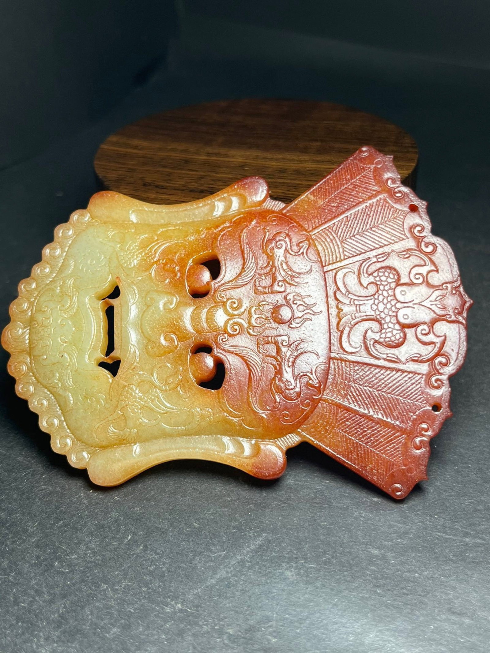 An Exquisite White Jade Phoenix Pattern Mask - 2