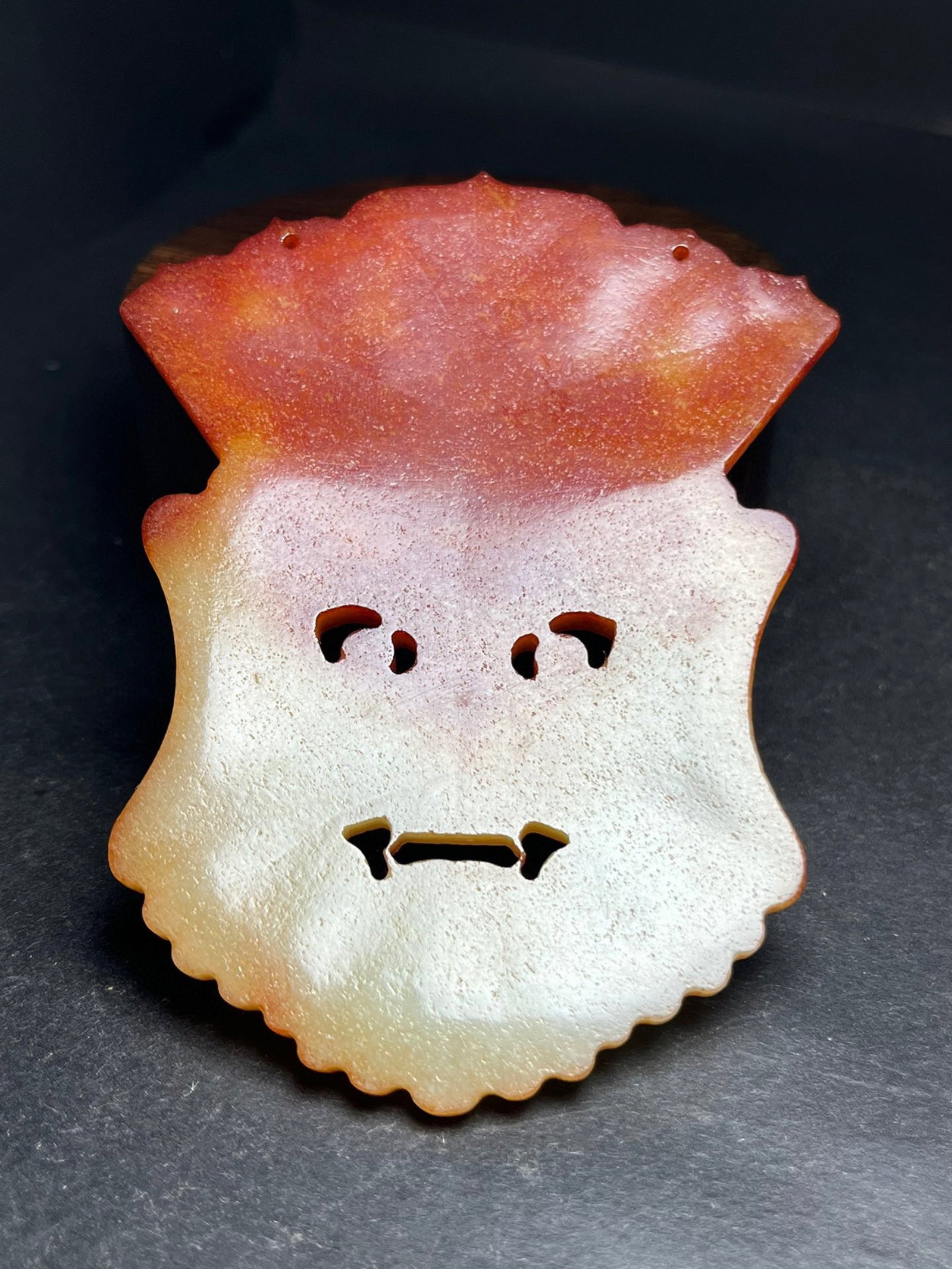 An Exquisite White Jade Phoenix Pattern Mask - 5