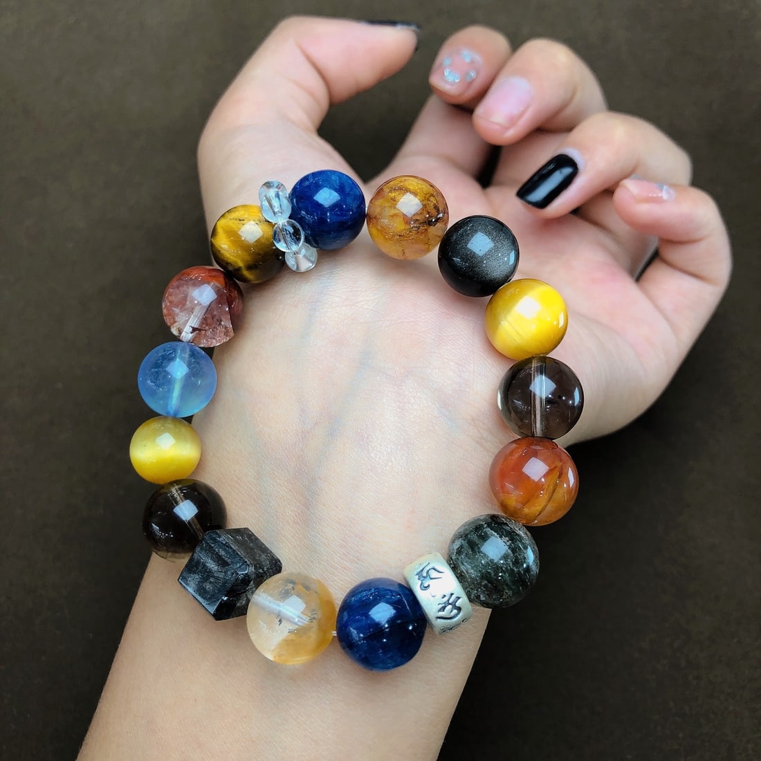 An Exquisite Crystal Bracelets: An Exquisite Crystal Bracelets,Size:10.3mm,12.6mm, Weight:41.4g 水晶手串