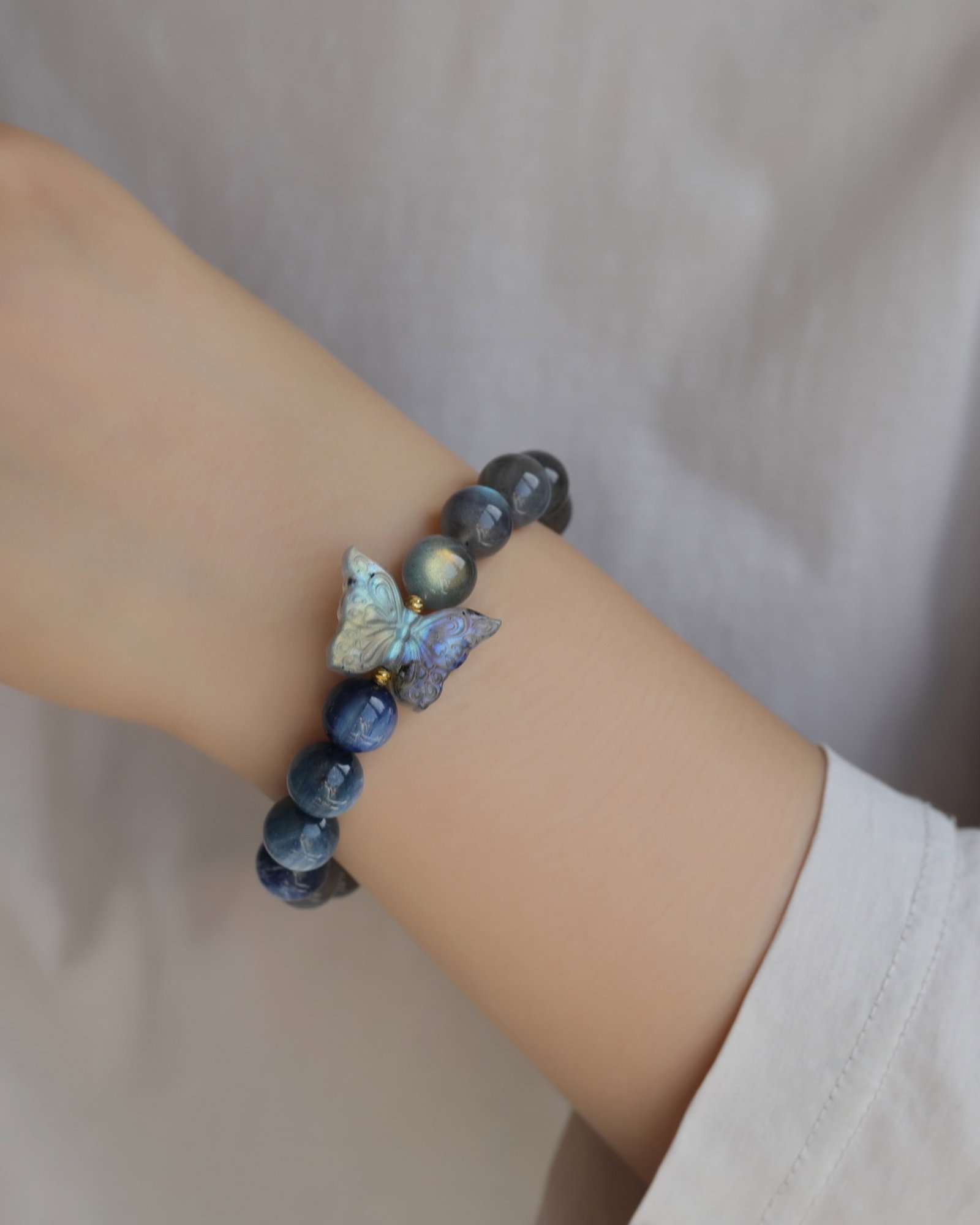 An Exquisite Crystal Bracelets - 7