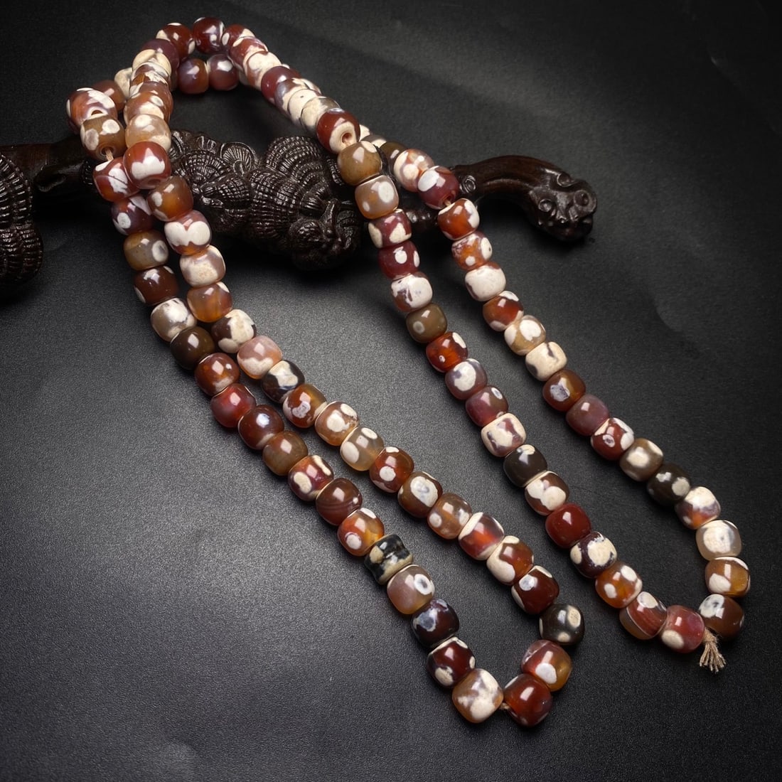 An Exquisite Agate Necklace: An Exquisite Agate Necklace,Size:10mmx8mm 玛瑙项链