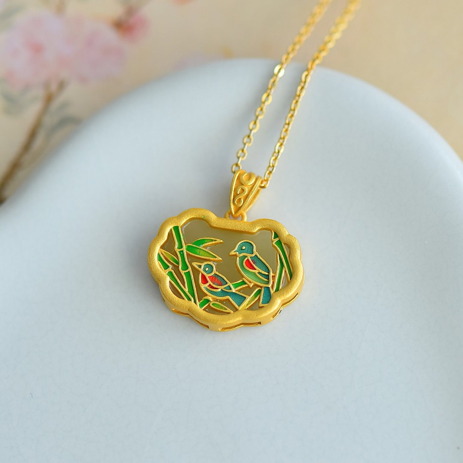 An Exquisite Sterling Silver-Gold Plated Inlaid White Jade Pendant: An Exquisite Sterling Silver-Gold Plated Inlaid White Jade Pendant 纯银镀金镶白玉吊坠