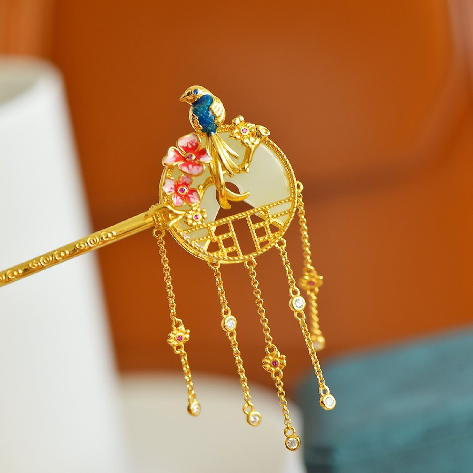 An Exquisite Sterling Silver-Gold Plated Inlaid White Jade Hairpin,Inlaid Diamonds: An Exquisite Sterling Silver-Gold Plated Inlaid White Jade Hairpin,Inlaid Diamonds,Size:20mmx24mm 纯银镀金镶白玉发簪,嵌钻石