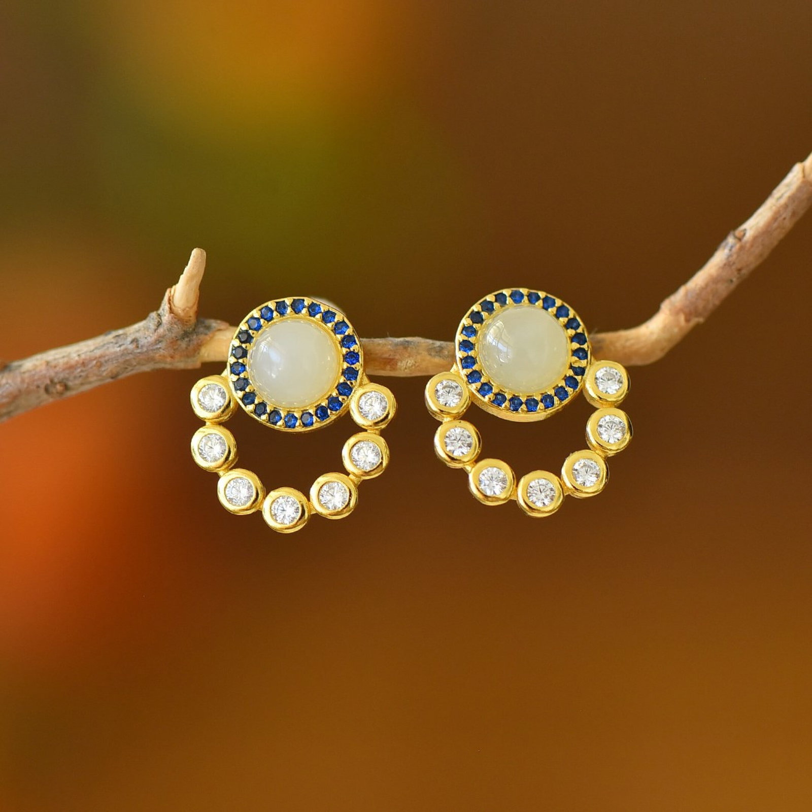 A Pair of Exquisite Sterling Silver-Gold Plated Inlaid White Jade Earrings,Inlaid Diamond: A Pair of Exquisite Sterling Silver-Gold Plated Inlaid White Jade Earrings,Inlaid Diamond 一对纯银镀金镶白玉耳环,嵌钻ĳ