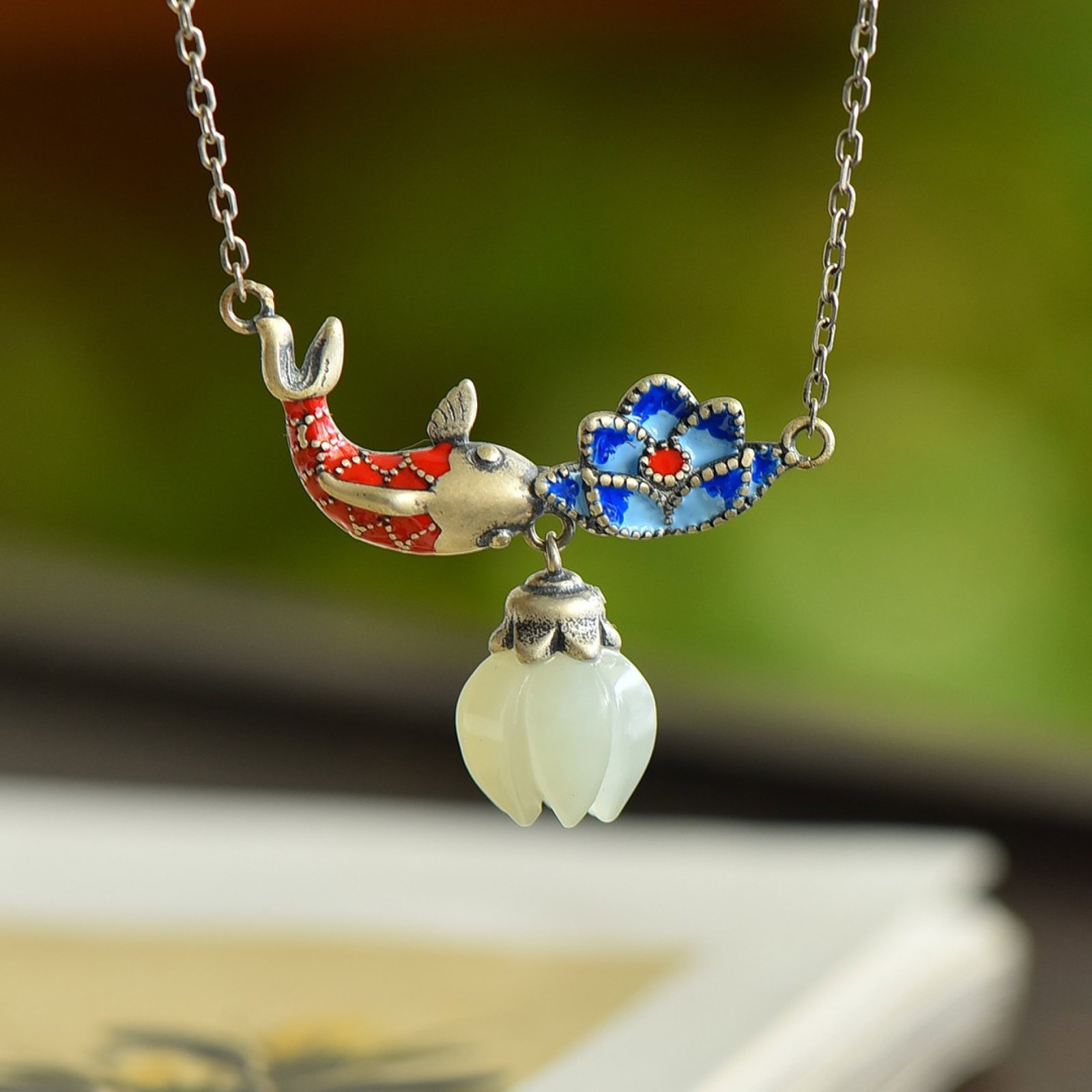 An Exquisite Sterling Silver Inlaid White Jade Enamel Pendant: An Exquisite Sterling Silver Inlaid White Jade Enamel Pendant 纯银镶白玉珐琅吊坠