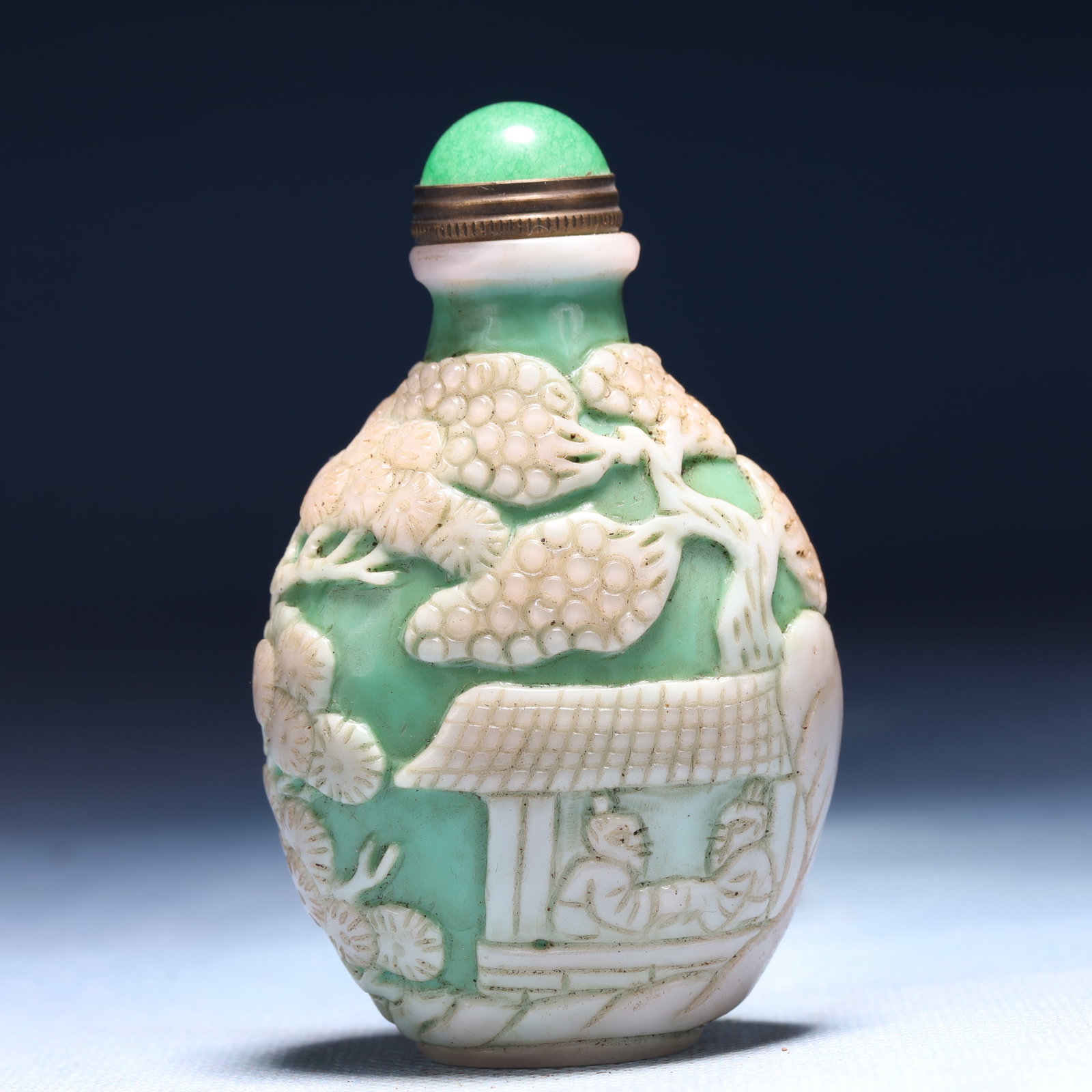 An Exquisite Glass Landscape and Figure Pattern Snuff Bottle: An Exquisite Glass Landscape and Figure Pattern Snuff Bottle,Qing Dynasty,China,Daoguang Four-character Mark,Size:2.2inx1.2inx3.1in,Weight:97g 琉璃山水人物纹&