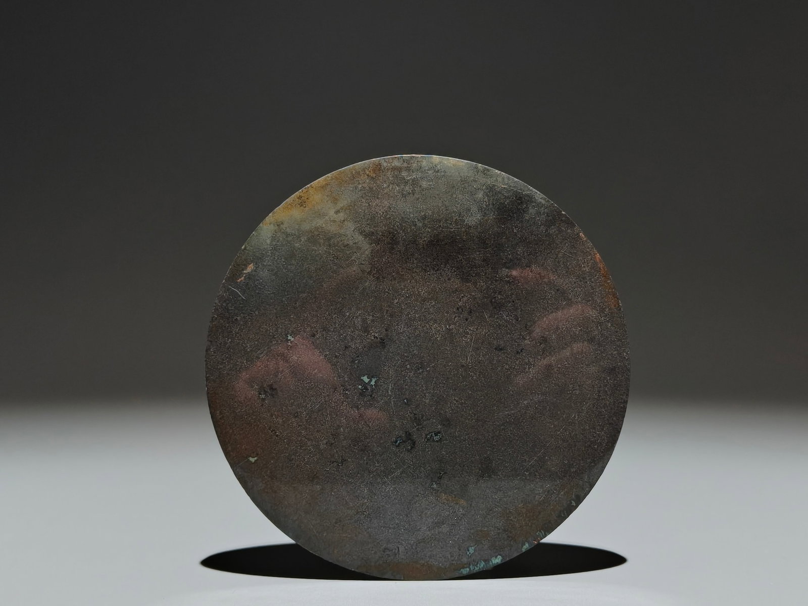 An Archaic Bronze Leaf Pattern Mirror - 7