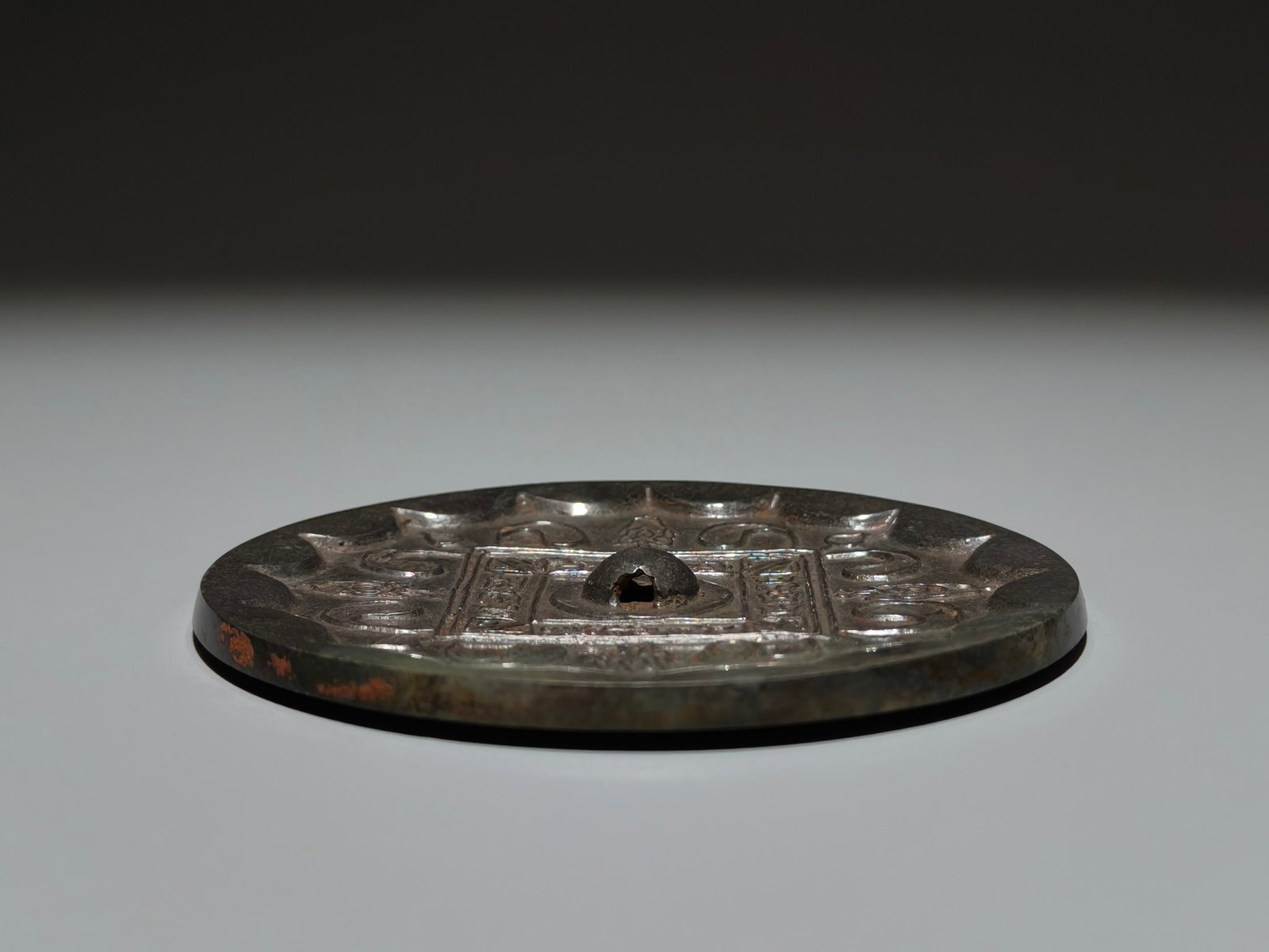 An Archaic Bronze Leaf Pattern Mirror - 9