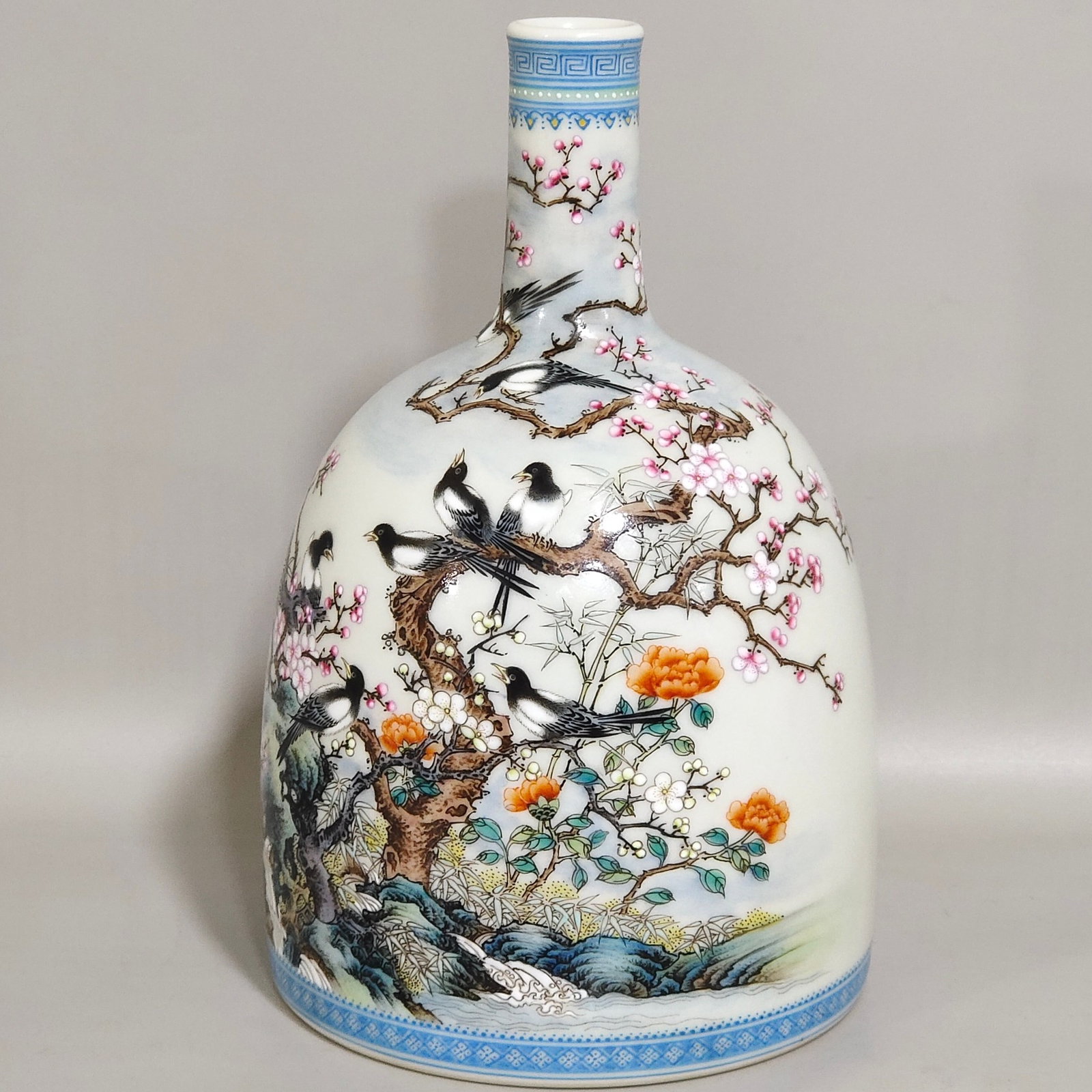 An Exquisite Famille-Rose Flower and Bird Pattern Vase,With Poem: An Exquisite Famille-Rose Flower and Bird Pattern Vase,With Poem,Qing Dynasty,China,Yongzheng Six-character Mark,Size:6.5inx3.9in 粉彩花鸟纹瓶,带诗ă