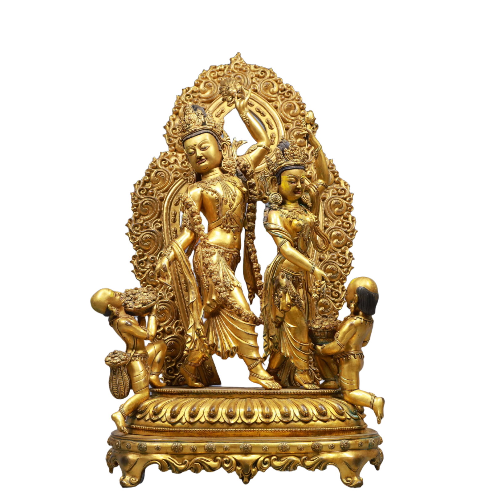 A Solemn Gilt Bronze Statue of Bodhisattva: A Solemn Gilt Bronze Statue of Bodhisattva,Ming Dynasty, China,Yongle Six-character Mark,Size:33x22x24.2in,Weight:22700g 铜鎏金菩萨像,中国明ߣ