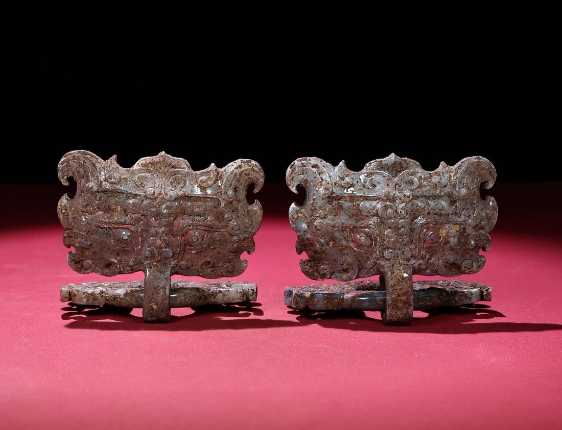 A Pair of Exquisite White Jade Beast-Face Pattern Pendants: A Pair of Exquisite White Jade Beast-Face Pattern Pendants,Qing Dynasty,China,Size:103mmx120mmx27mm,Weight:481g 一对白玉兽面纹挂件,中国