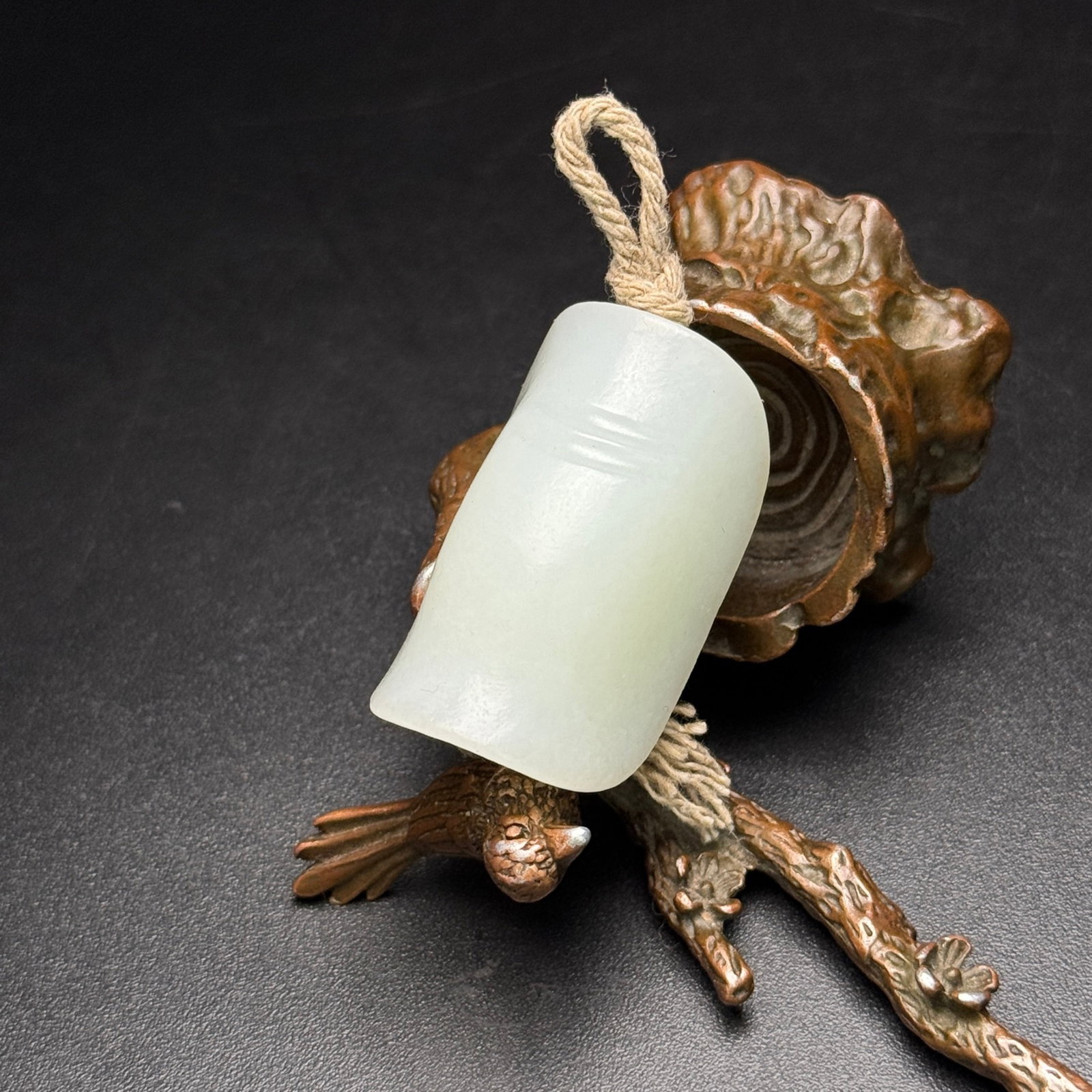 An Exquisite White Jade Turtle shell-Shaped Pendant (1 of 7)