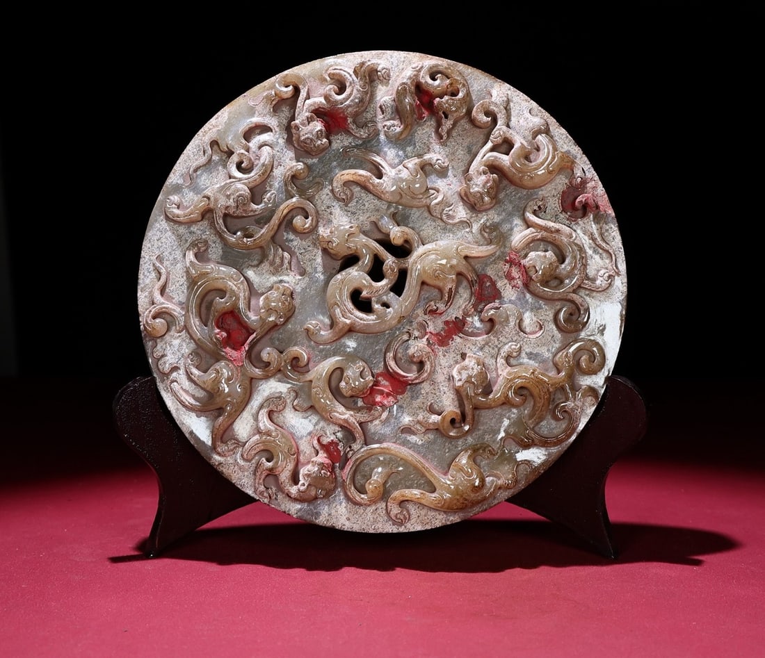 An Exquisite White Jade Chi-Dragon Pattern Pendant: An Exquisite White Jade Chi-Dragon Pattern Pendant,Qing Dynasty,China,Size:180mmx15mm,Weight:750g 白玉螭龙纹挂件,中国清代