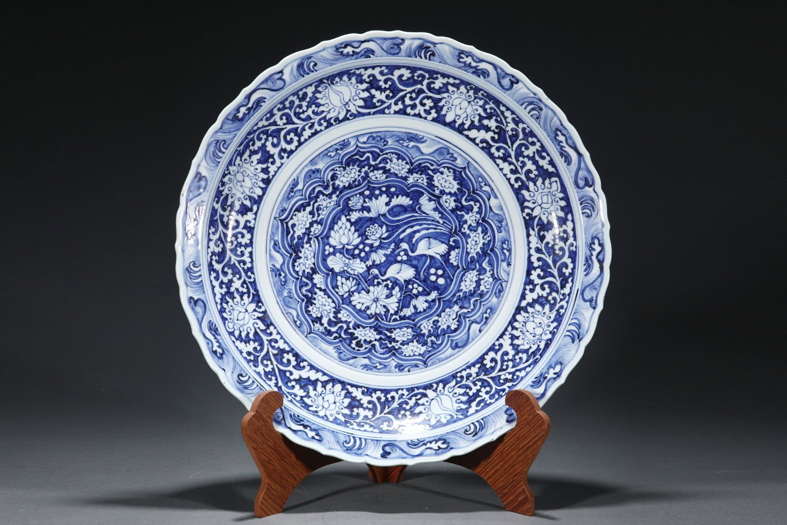 A Huge Blue and White Lotus and Crane Pattern Plate: A Huge Blue and White Lotus and Crane Pattern Plate,Yuan Dynasty,China,Size:2.8inx17.7in 青花缠枝莲鹤纹盘,中国元代