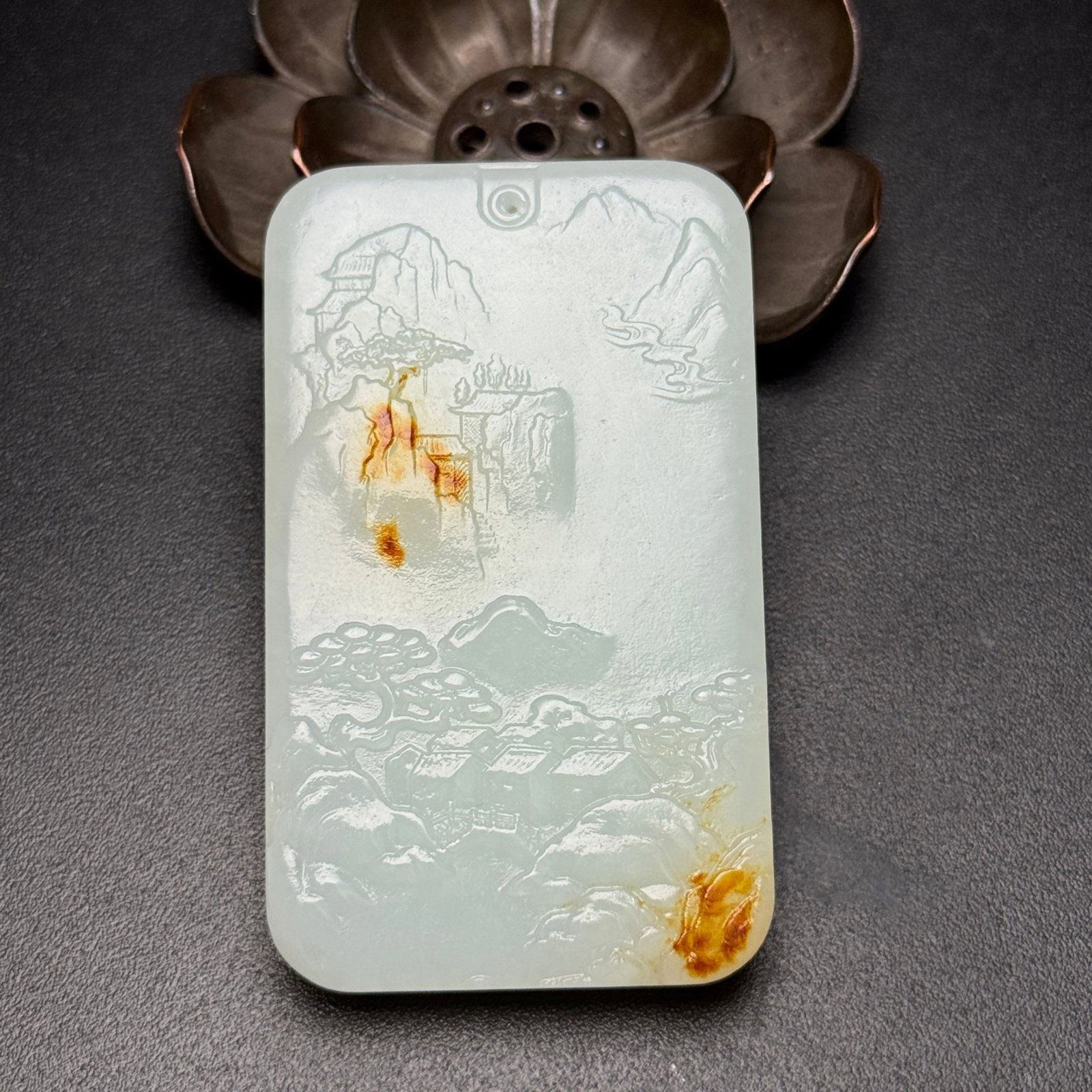 An Exquisite White Jade Landscape Pattern Pendant: An Exquisite White Jade Landscape Pattern Pendant,Qing Dynasty,China,Size:66mmx39mmx10mm,Weight:67g 白玉山水纹挂件,中国清代