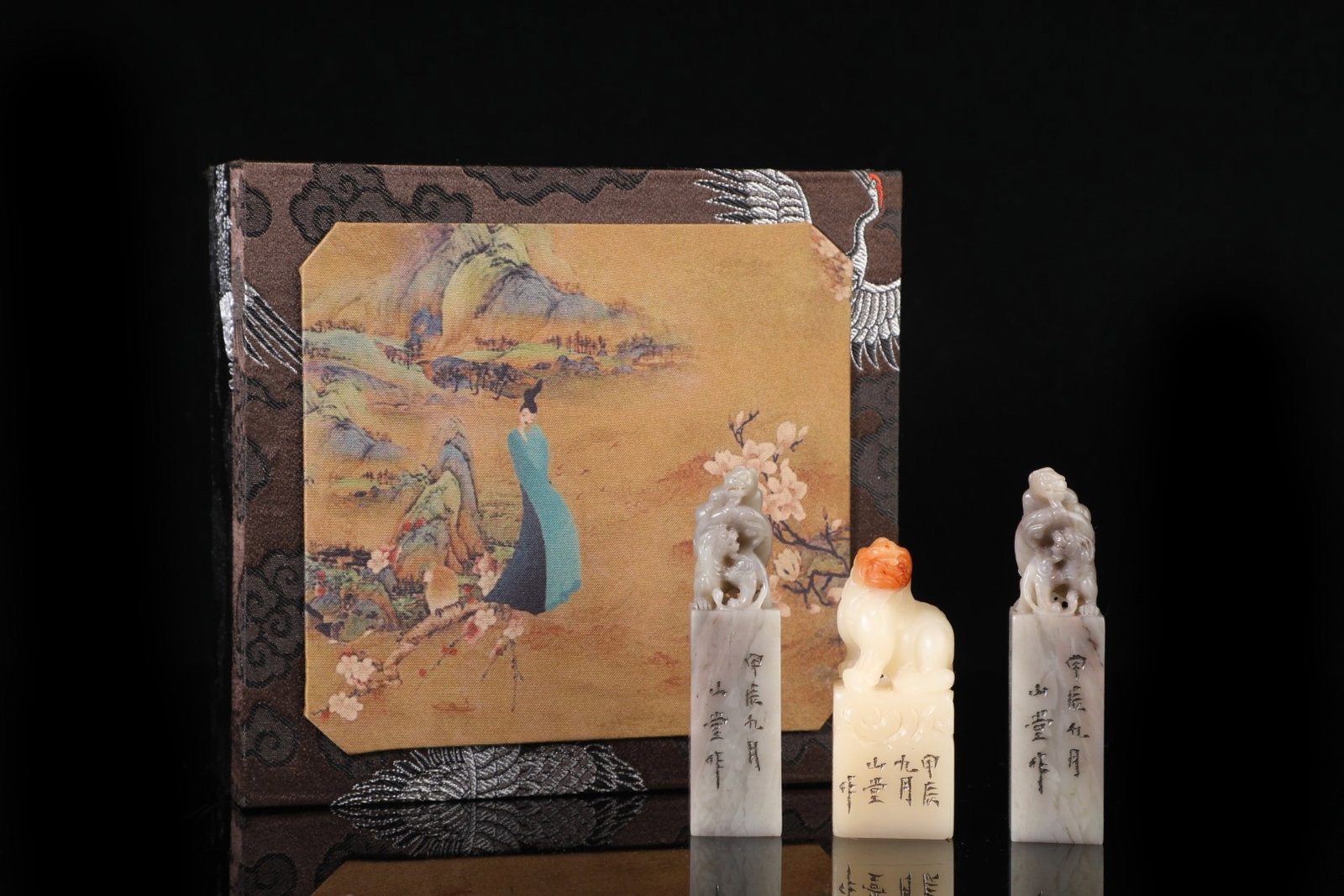 A Set of Fine Shoushan Stone Auspicious Beast Pattern Seals: A Set of Fine Shoushan Stone Auspicious Beast Pattern Seals,Qing Dynasty,China,With Mark,Size:3.5inx0.9in,Total Weight:314g 一套寿山石瑞兽纹印