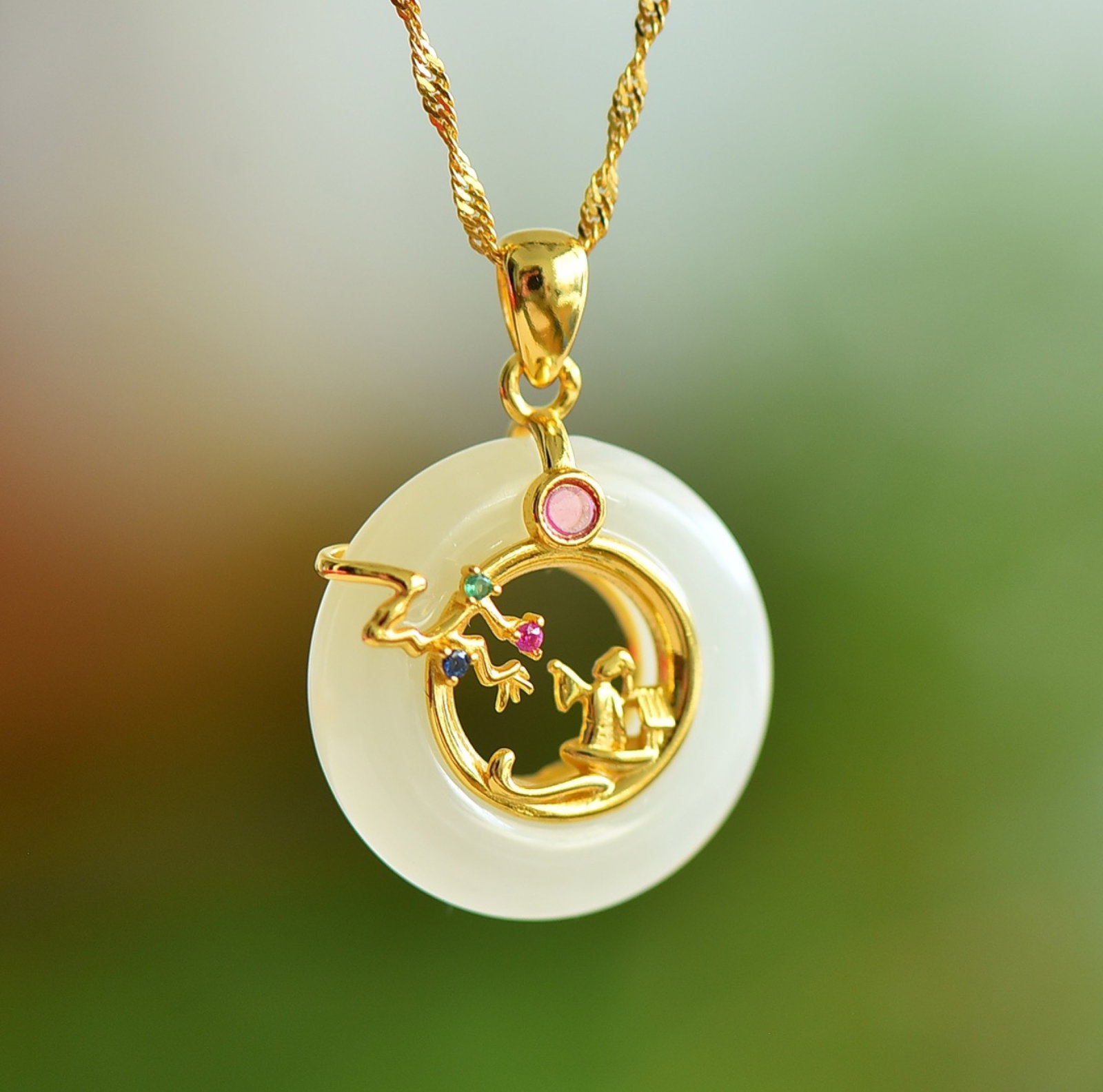 An Exquisite Sterling Silver-Gold Plated Inlaid White Jade Pendant: An Exquisite Sterling Silver-Gold Plated Inlaid White Jade Pendant, 纯银镀金镶白玉吊坠