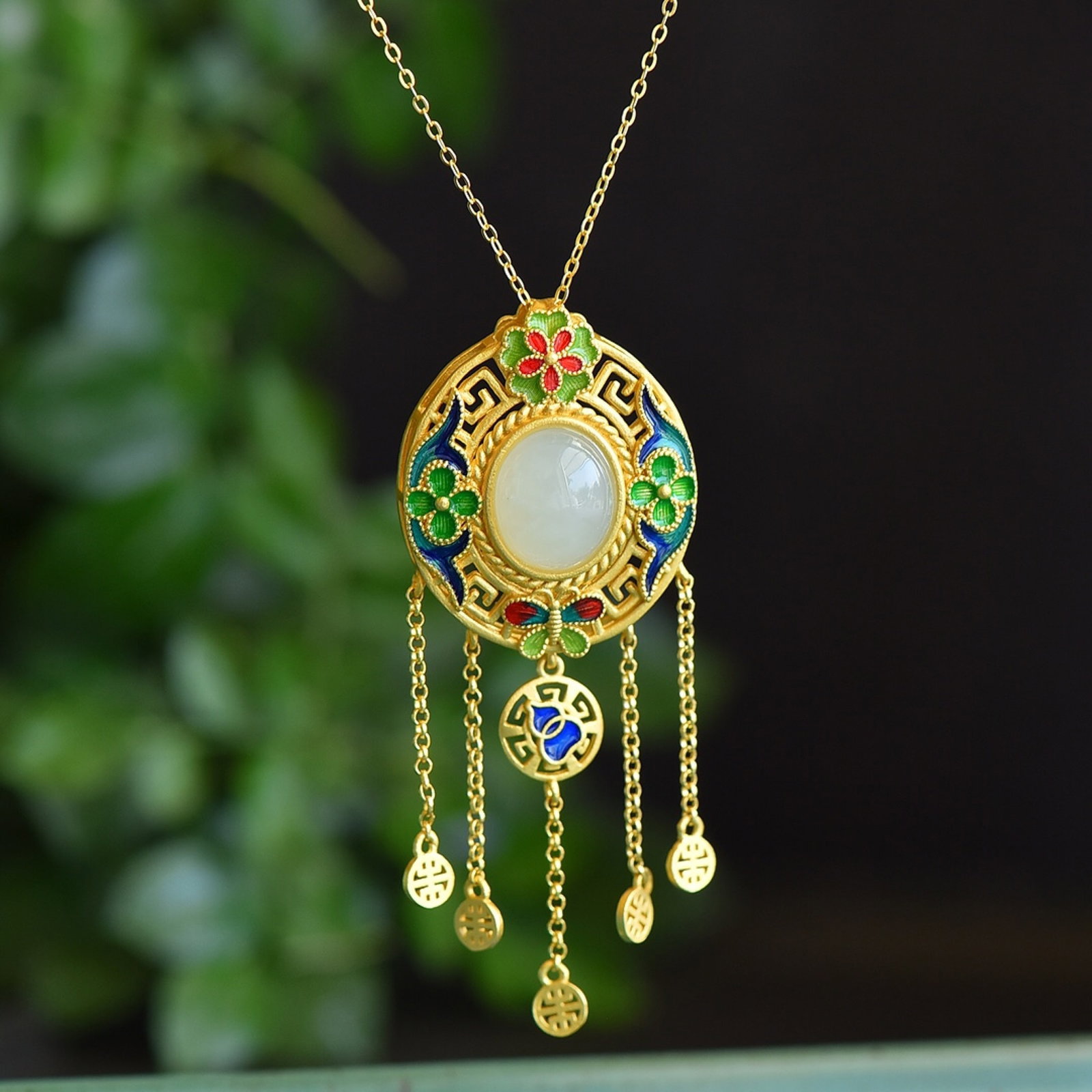 An Exquisite Sterling Silver-Gold Plated Inlaid White Jade Enamel Pendant: An Exquisite Sterling Silver-Gold Plated Inlaid White Jade Enamel Pendant 纯银镀金镶白玉珐琅吊坠