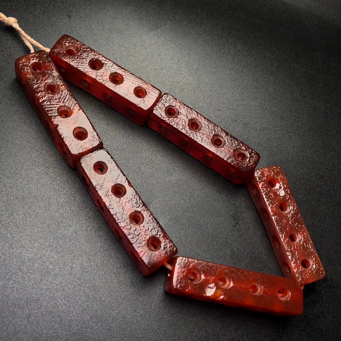 An Exquisite Agate Bracelets: An Exquisite Agate Bracelets,Size:41mmx11mm 玛瑙手串