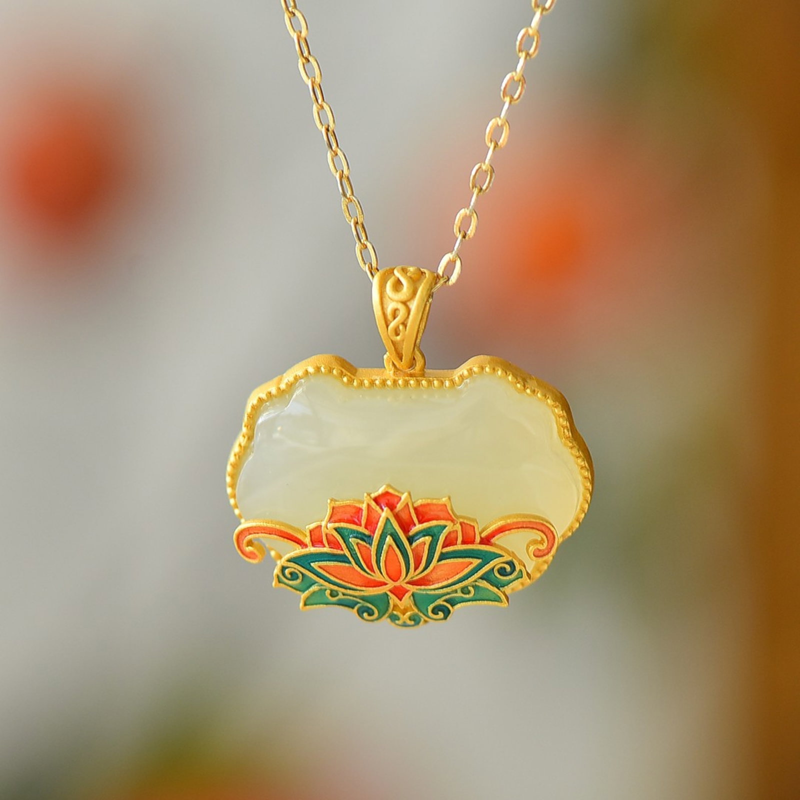 An Exquisite Sterling Silver-Gold Plated Inlaid White Jade Pendant: An Exquisite Sterling Silver-Gold Plated Inlaid White Jade Pendant 纯银镀金镶白玉吊坠
