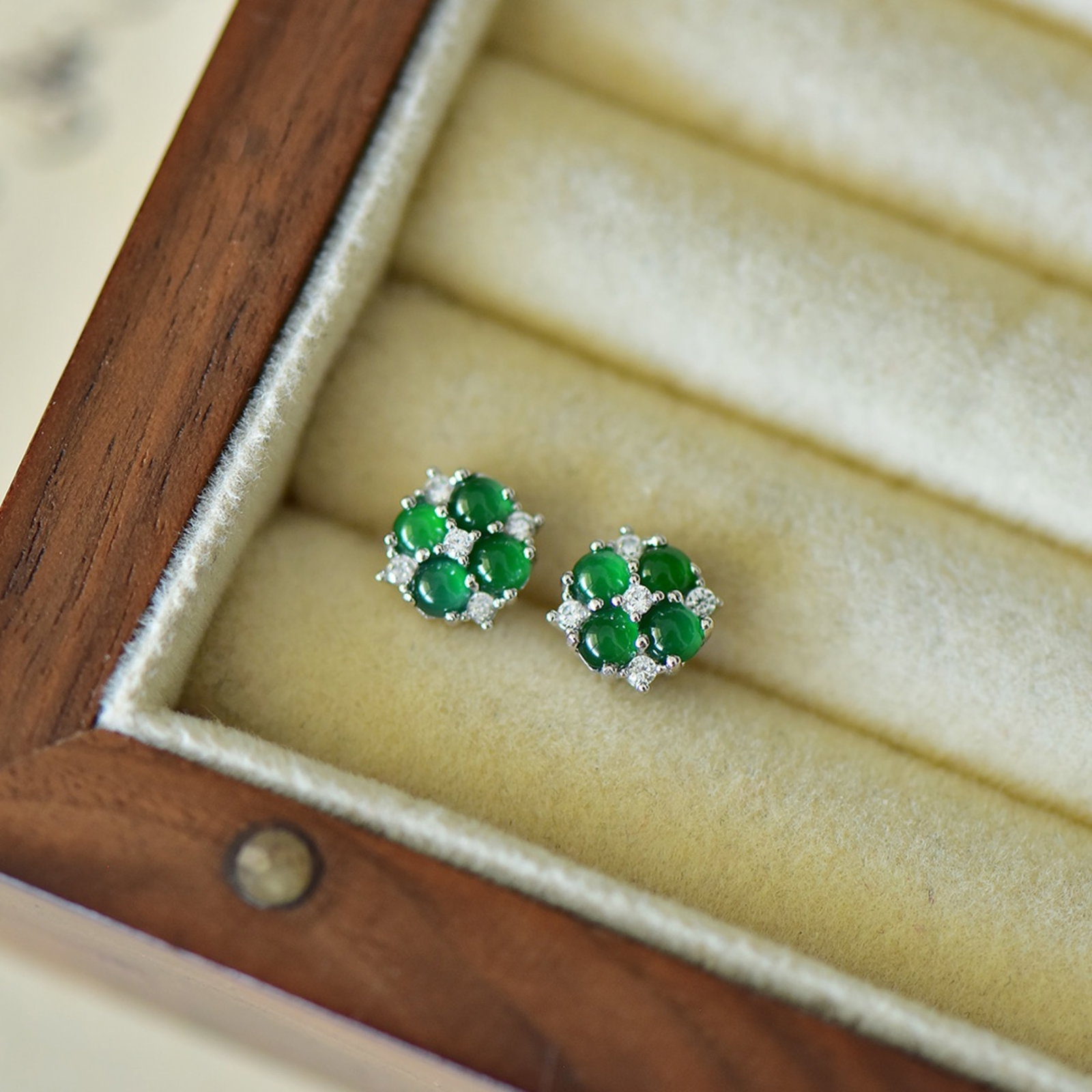 A Pair of Exquisite Sterling Silver Inlaid Jadeite Earrings,Inlaid Diamond: A Pair of Exquisite Sterling Silver Inlaid Jadeite Earrings,Inlaid Diamond,Size:2.5mmx2.5mm 一对纯银镶翡翠耳钉,嵌钻石