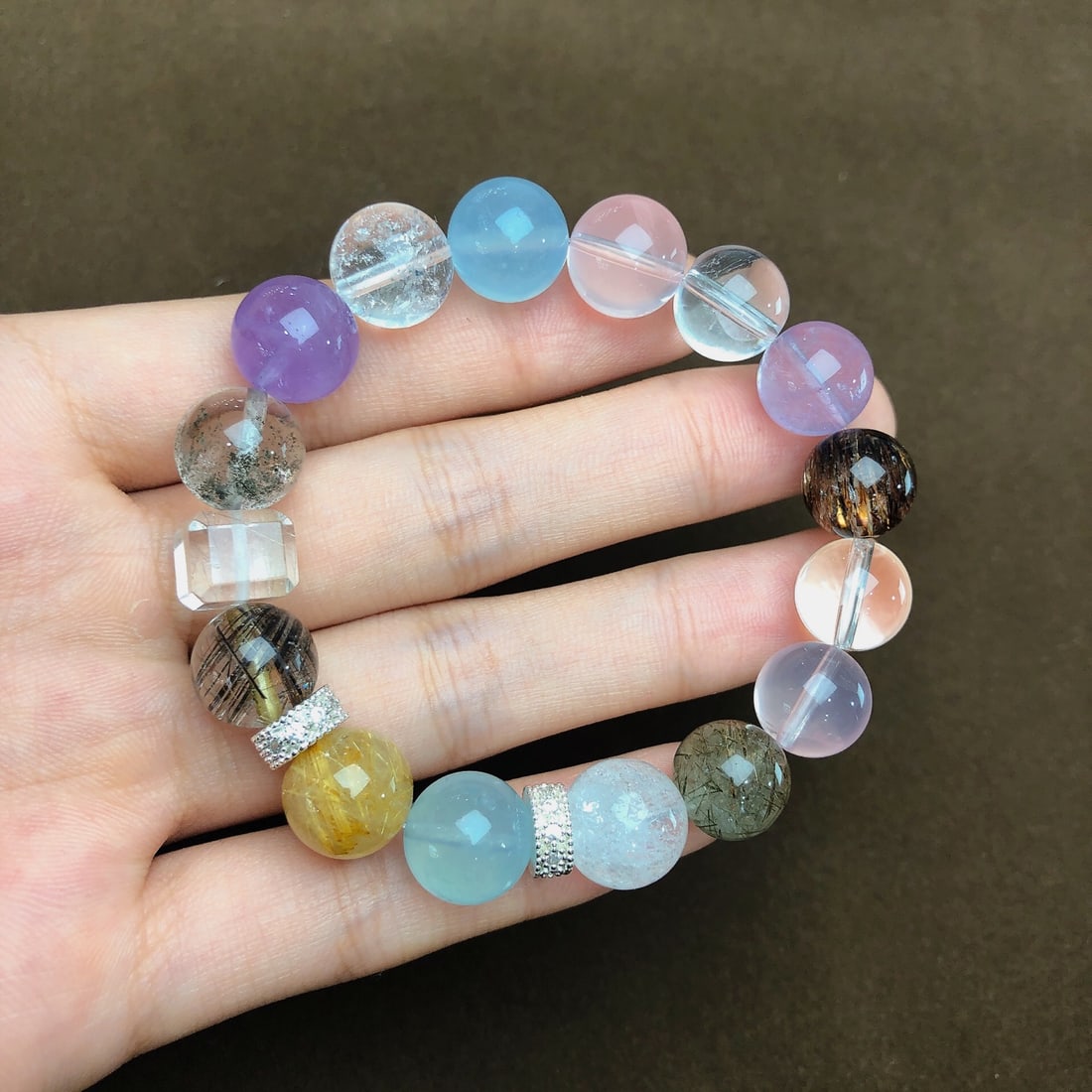 An Exquisite Crystal Bracelets: An Exquisite Crystal Bracelets,Size:10.7mm, Weight:32.7g 水晶手串