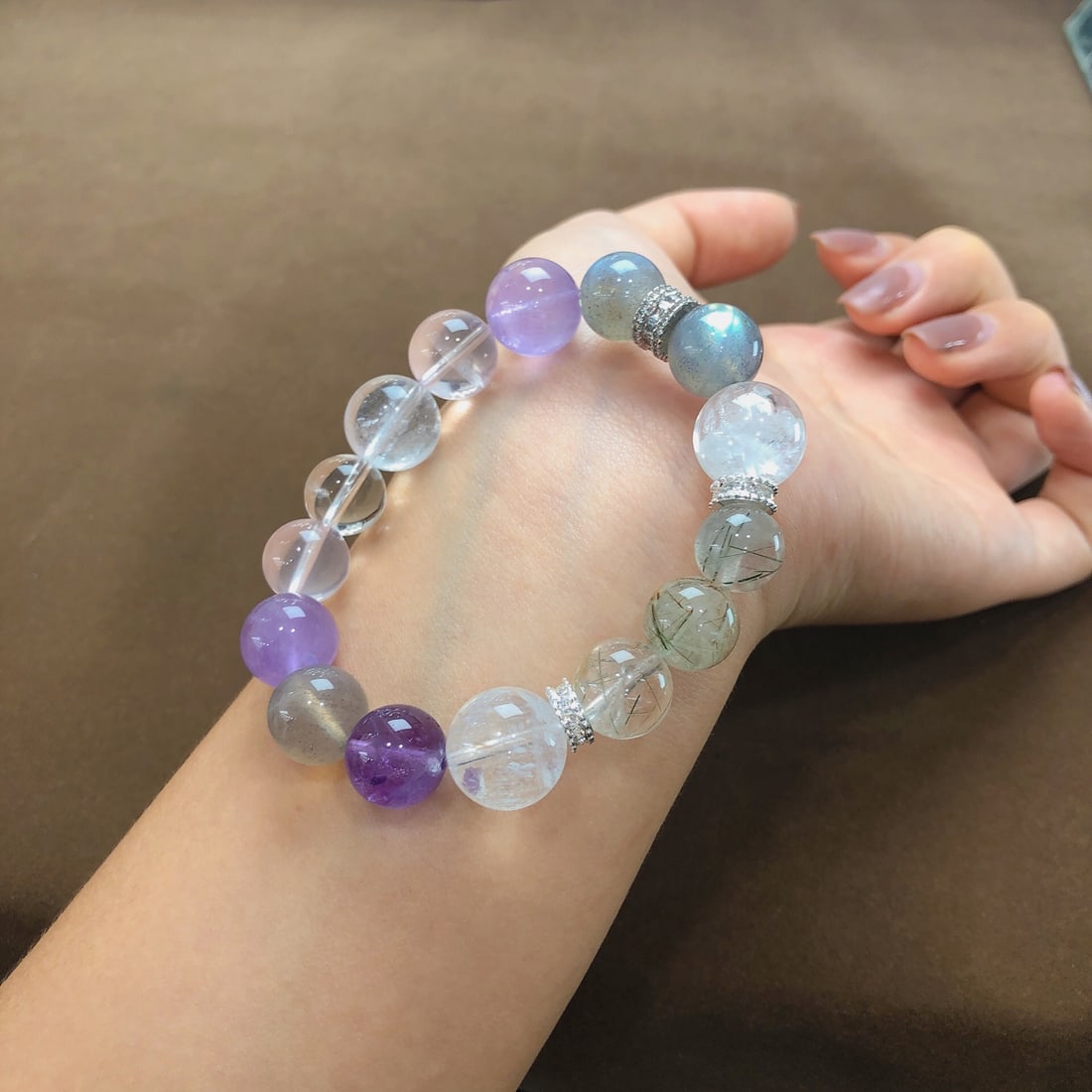 An Exquisite Crystal Bracelets - 5