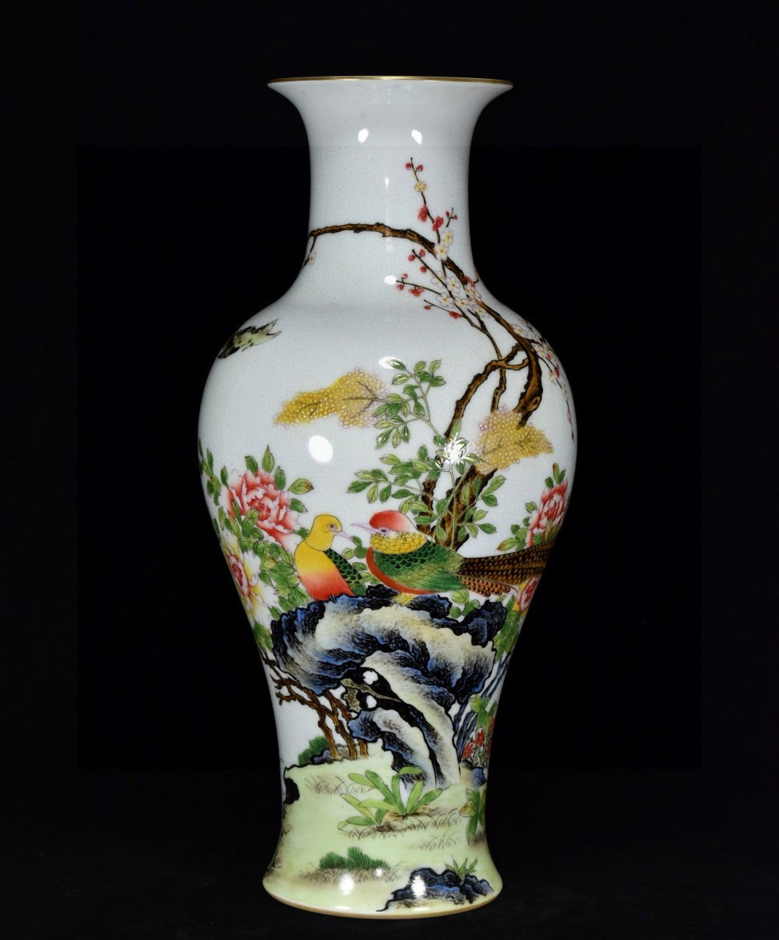 A Rare Enamel Painted Gold Flower and Bird Pattern Vase,With Poem: A Rare Enamel Painted Gold Flower and Bird Pattern Vase,With Poem,Qing Dynasty,China,Yongzheng Four-character Mark,Size:15inx8.3in 珐琅彩描金花鸟纹ī