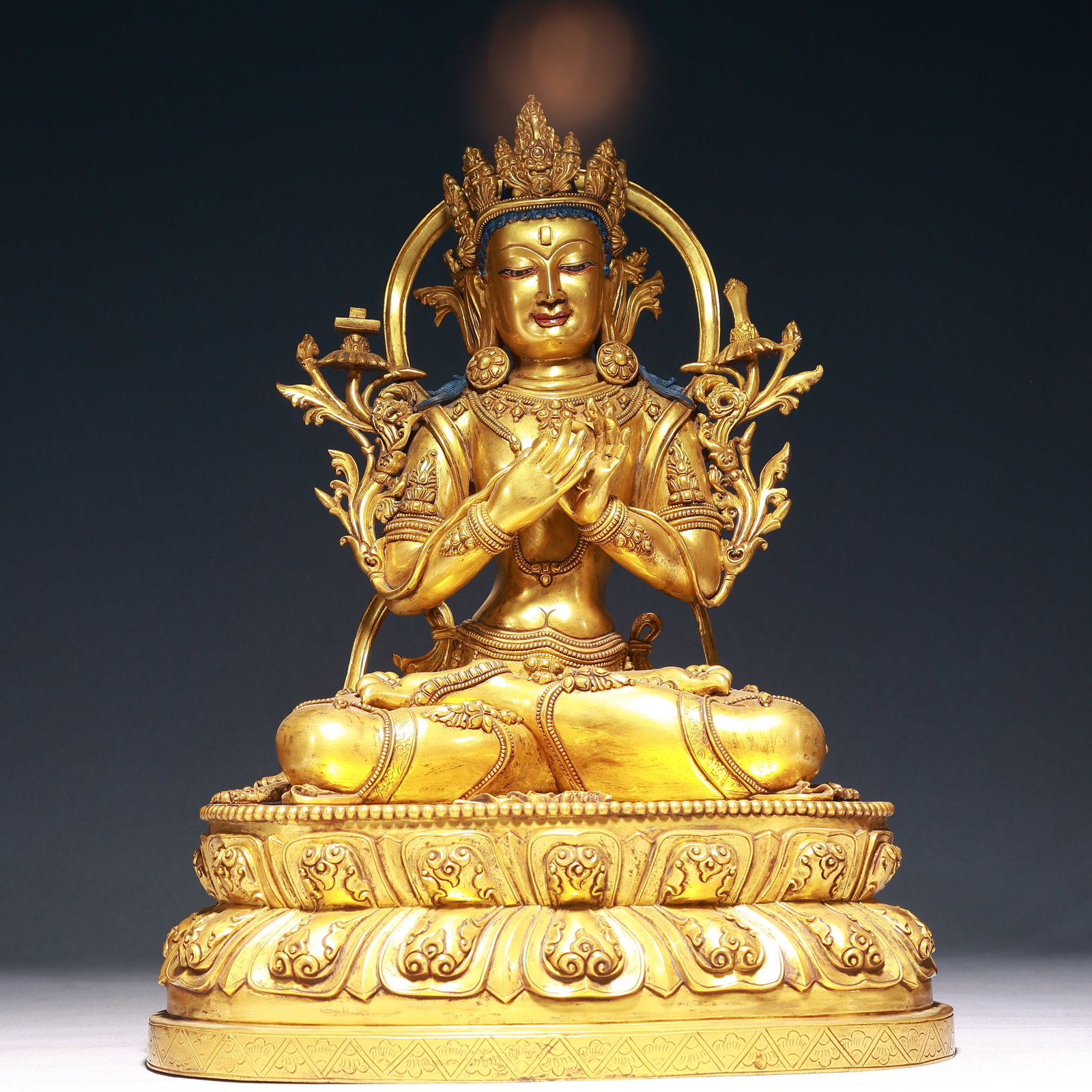 A Solemn Gilt Bronze Statue of Tara: A Solemn Gilt Bronze Statue of Tara,Qing Dynasty,China,Size:12.6inx9.1inx16.5in,Weight:12200g 铜鎏金度母像,中国清代