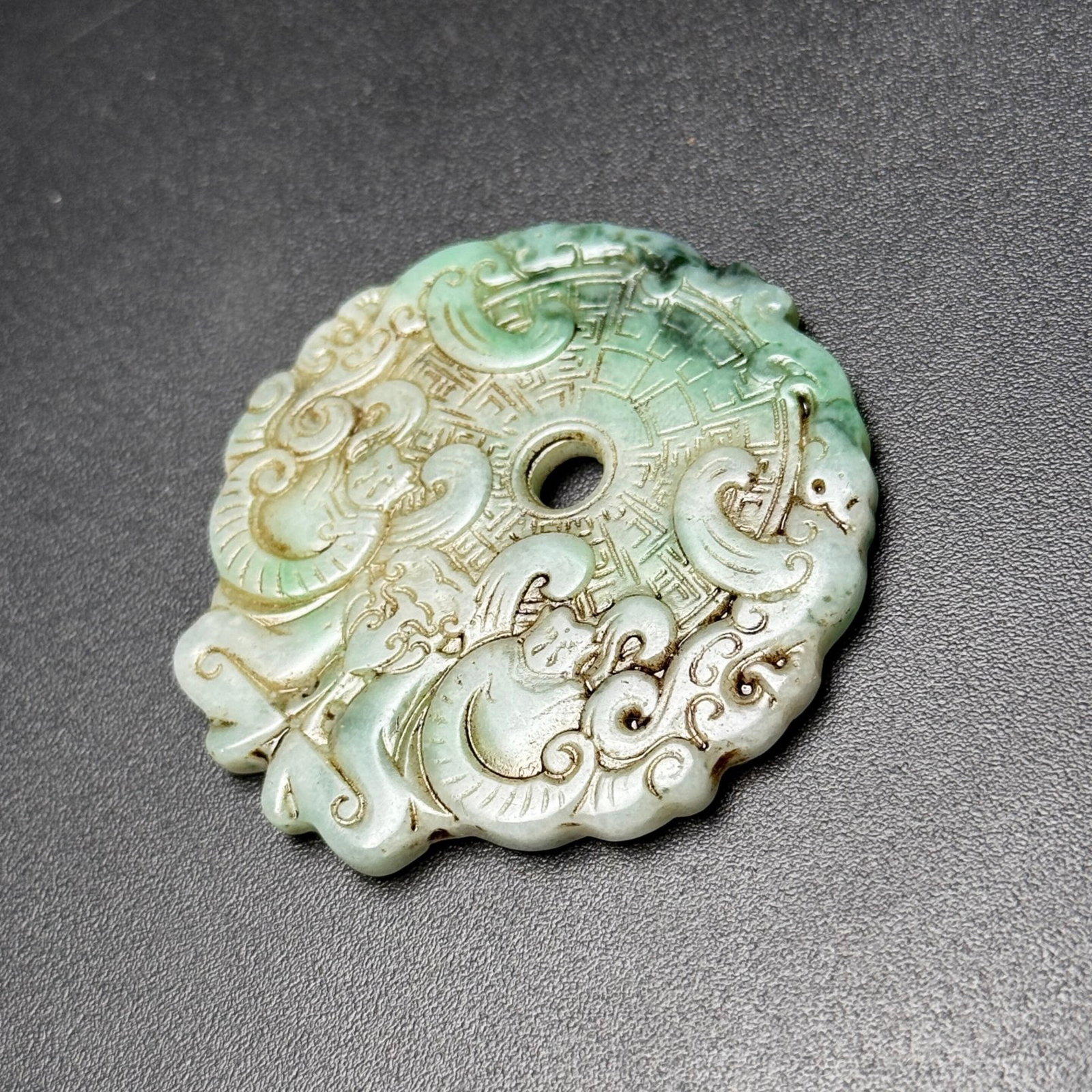 An Exquisite Jadeite Dragon Pattern Pendant - 5