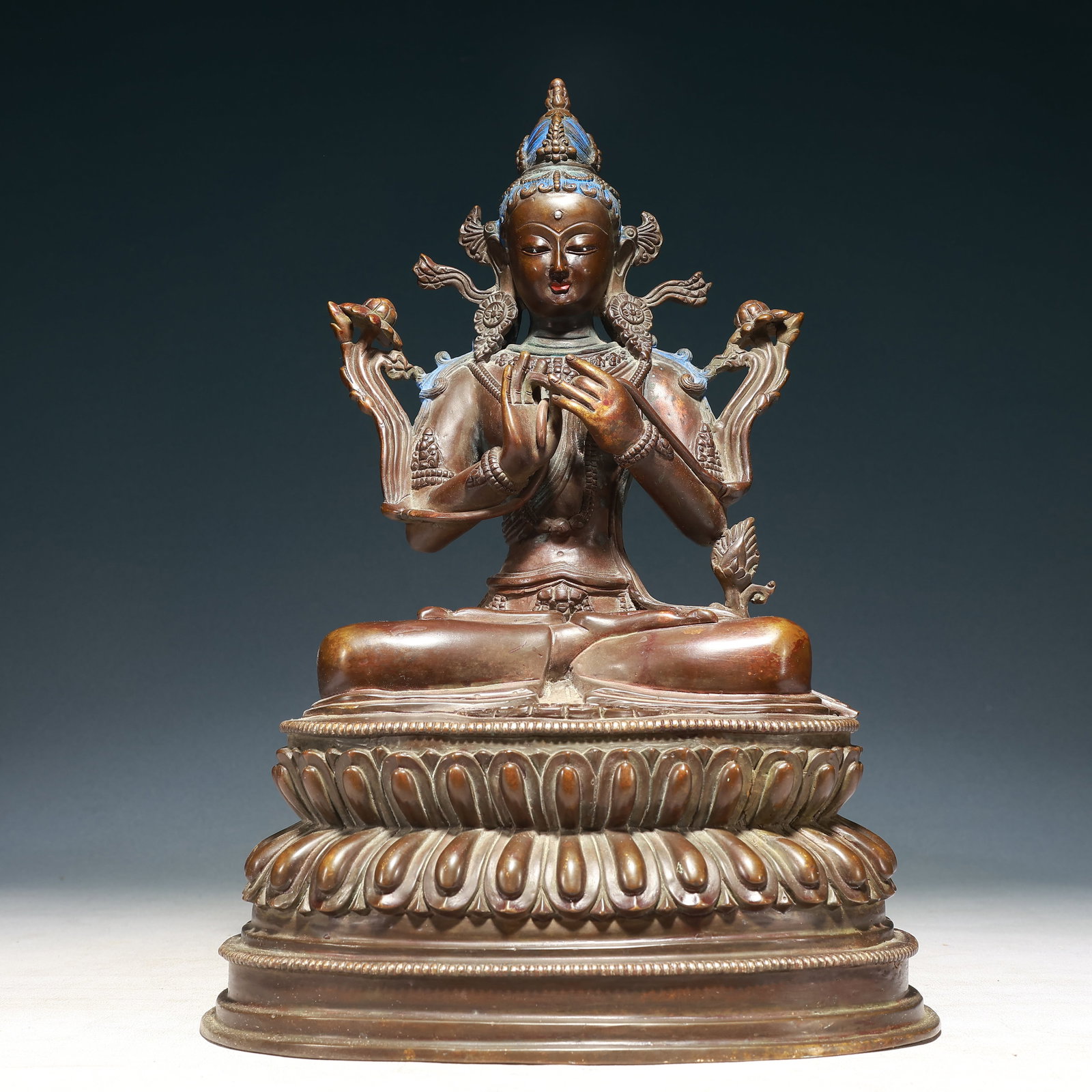 A Solemn Bronze Statue of Gautama’s Mother: A Solemn Bronze Statue of Gautama’s Mother,Qing Dynasty,China,Size:9.4inx5.9inx14.6in,Weight:8800g 铜佛母像,中国清代