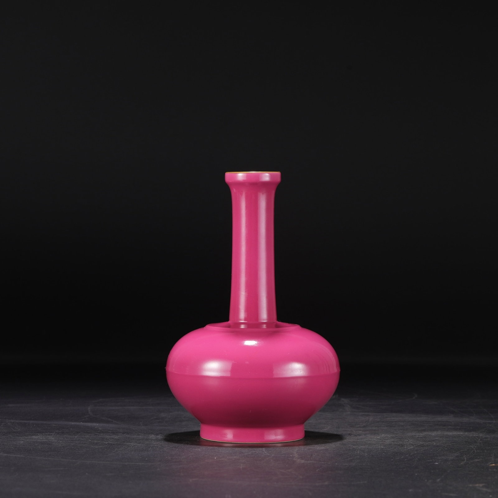 An Exquisite Ruby Red-Glazed Painted Gold Vase - 2