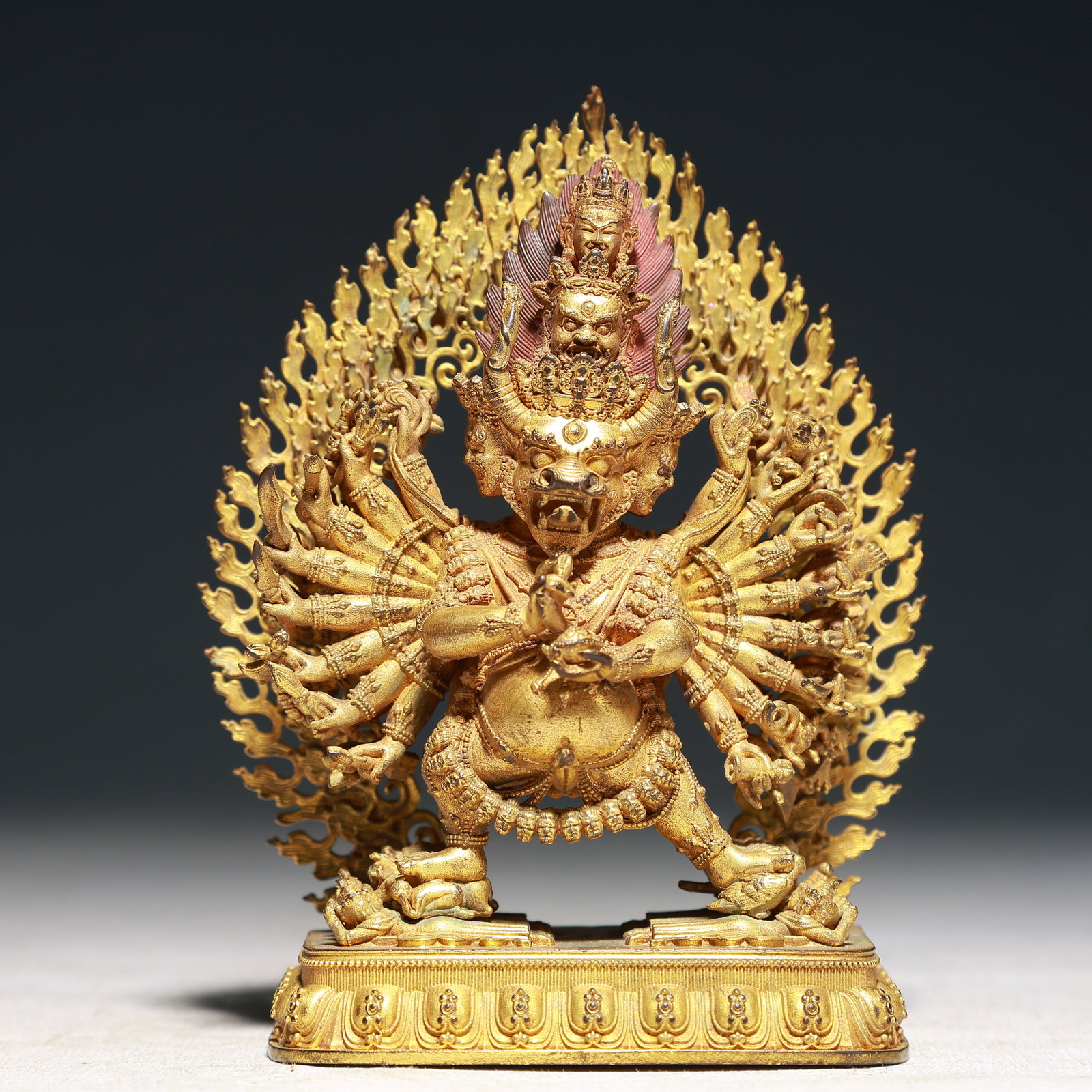 A Solemn Gilt Bronze Statue of Yamantaka: A Solemn Gilt Bronze Statue of Yamantaka,Qing Dynasty,China,Size:3.1inx2inx4.7in,Weight:500g 铜鎏金大威德金刚像,中国清代