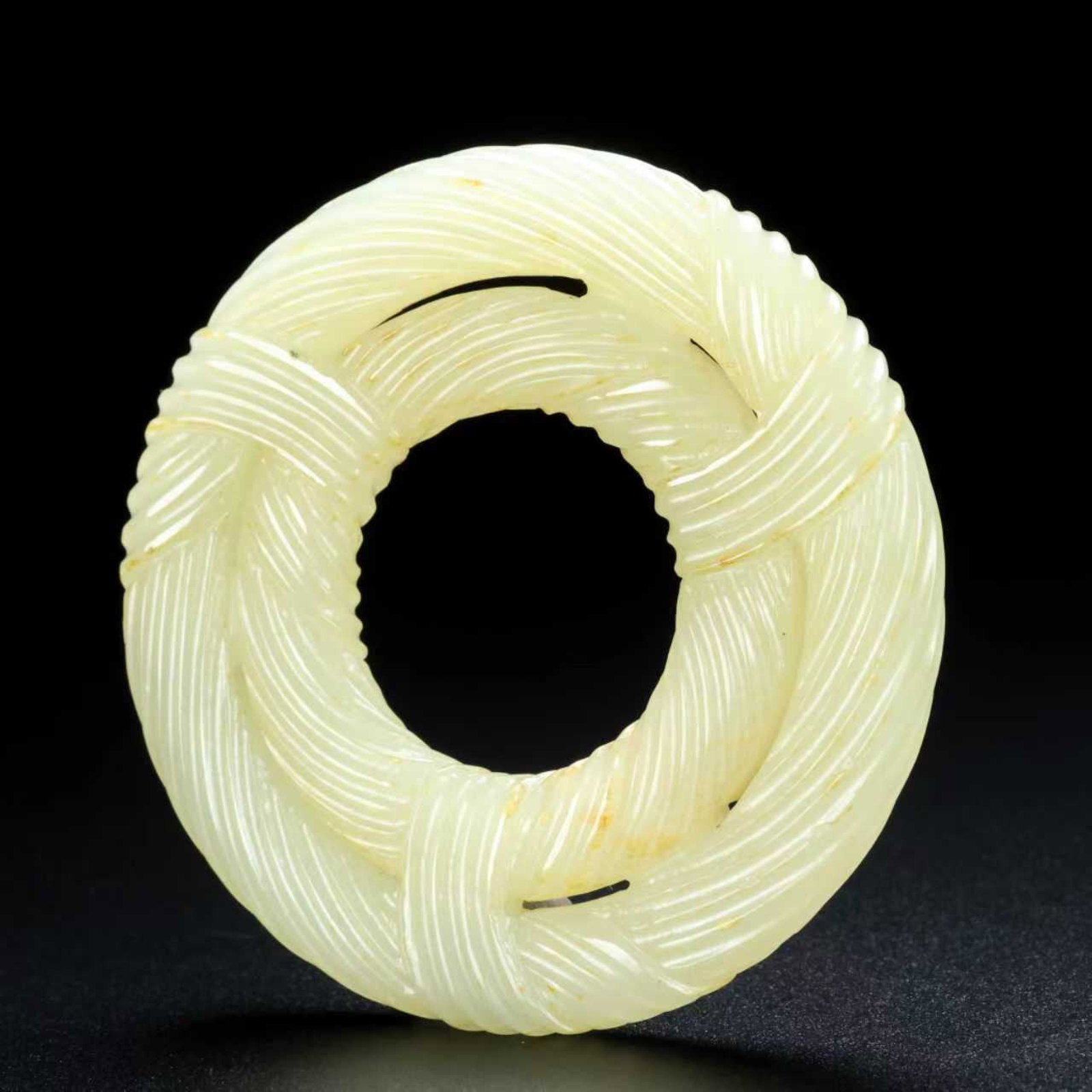 An Exquisite White Jade Pendant: An Exquisite White Jade Pendant,Qing Dynasty,China,Size:2.4inx2.4inx0.2in,Weight:37.5g 白玉挂件,中国清代