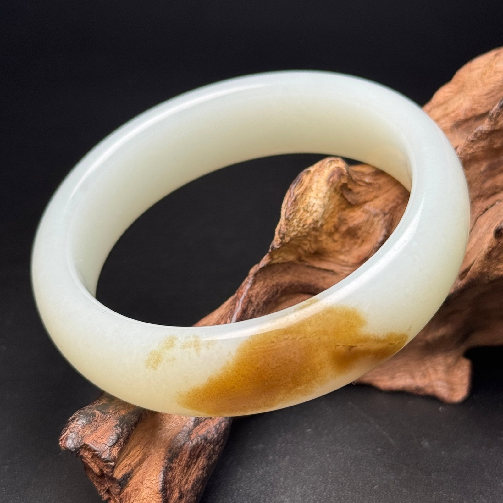 An Exquisite White Jade Bracelets - 2
