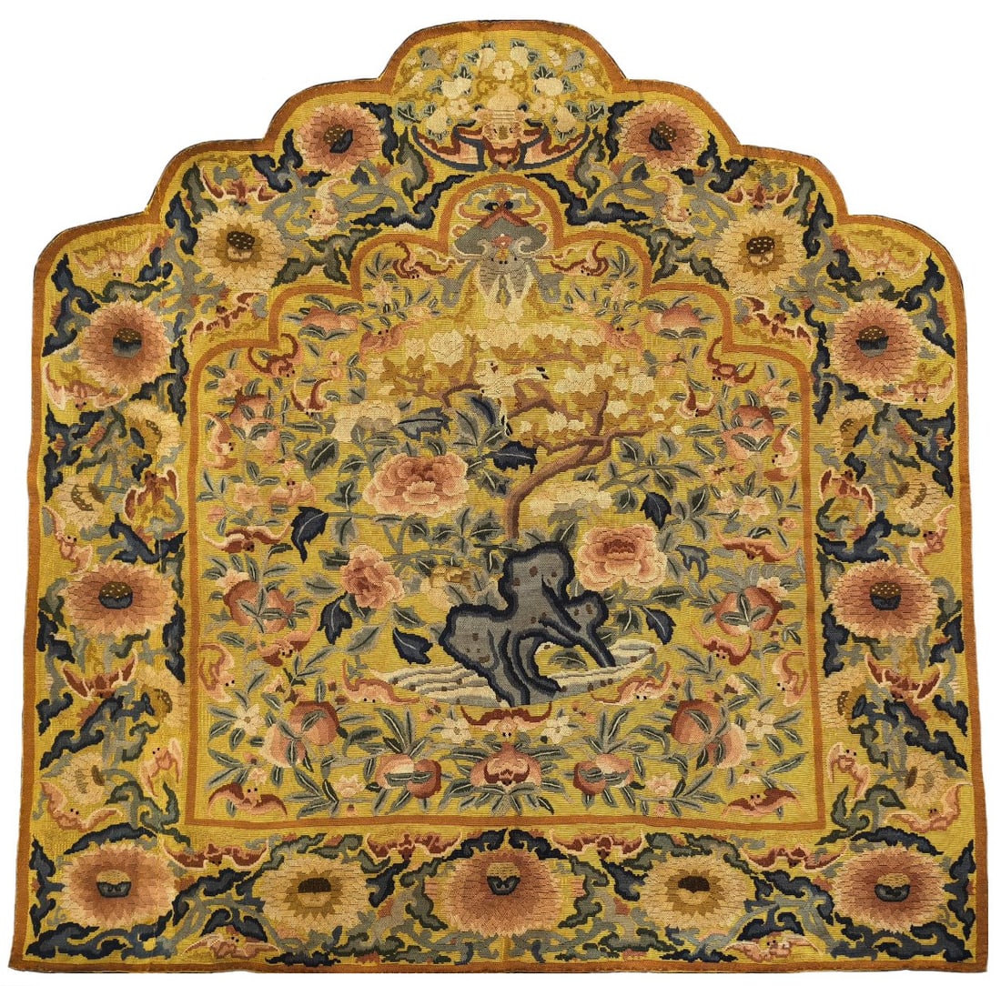An exquisite kesi floral pattern chair back cushion: An exquisite brocade floral chair back cushion, Qing Dynasty, China. Making a fine brocade work requires many complex processes, including design, weaving, sizing, cutting, etc. Craftsmen need exquisi
