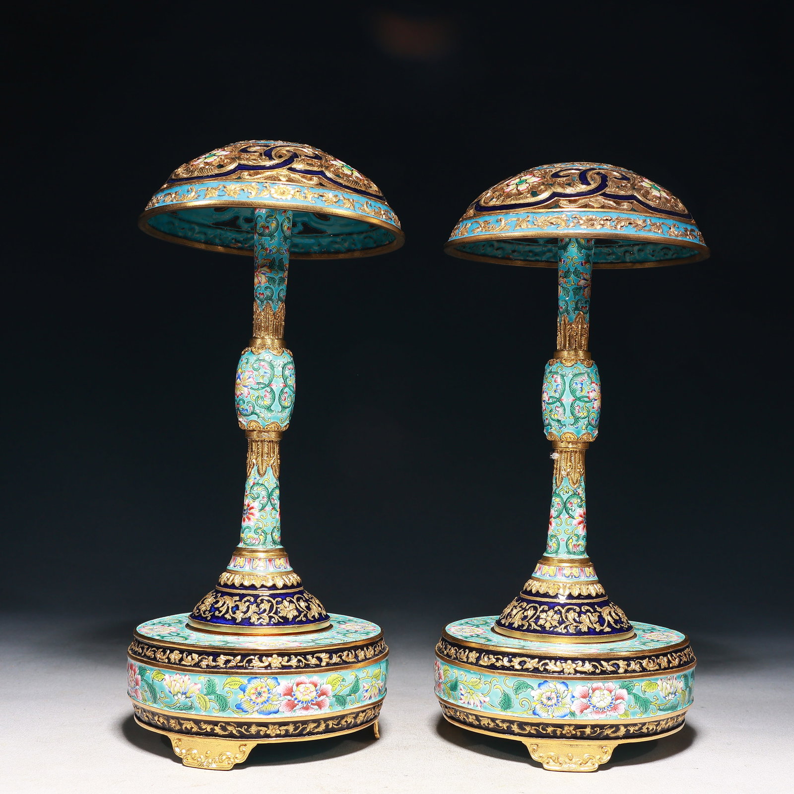 A Pair of Rare Painted Enamel Hollow Flower Pattern Tripod Ornaments: A Pair of Rare Painted Enamel Hollow Flower Pattern Tripod Ornaments,Qing Dynasty,China,Qianlong Four-character Mark,Size:5.1inx12.2in,Weight:2250g 一对画珐琅镂