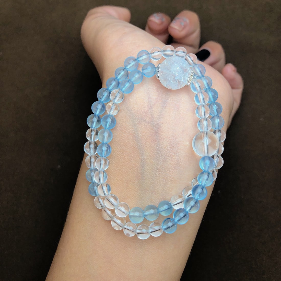 An Exquisite Aquamarine Crystal Bracelets: An Exquisite Aquamarine Crystal Bracelets,Size: 5.3mm,12.4mm, Weight:17.5g 海蓝宝水晶手串