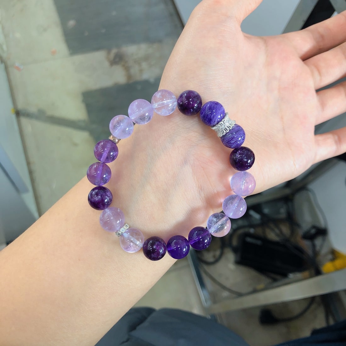 An Exquisite Crystal Bracelets - 9