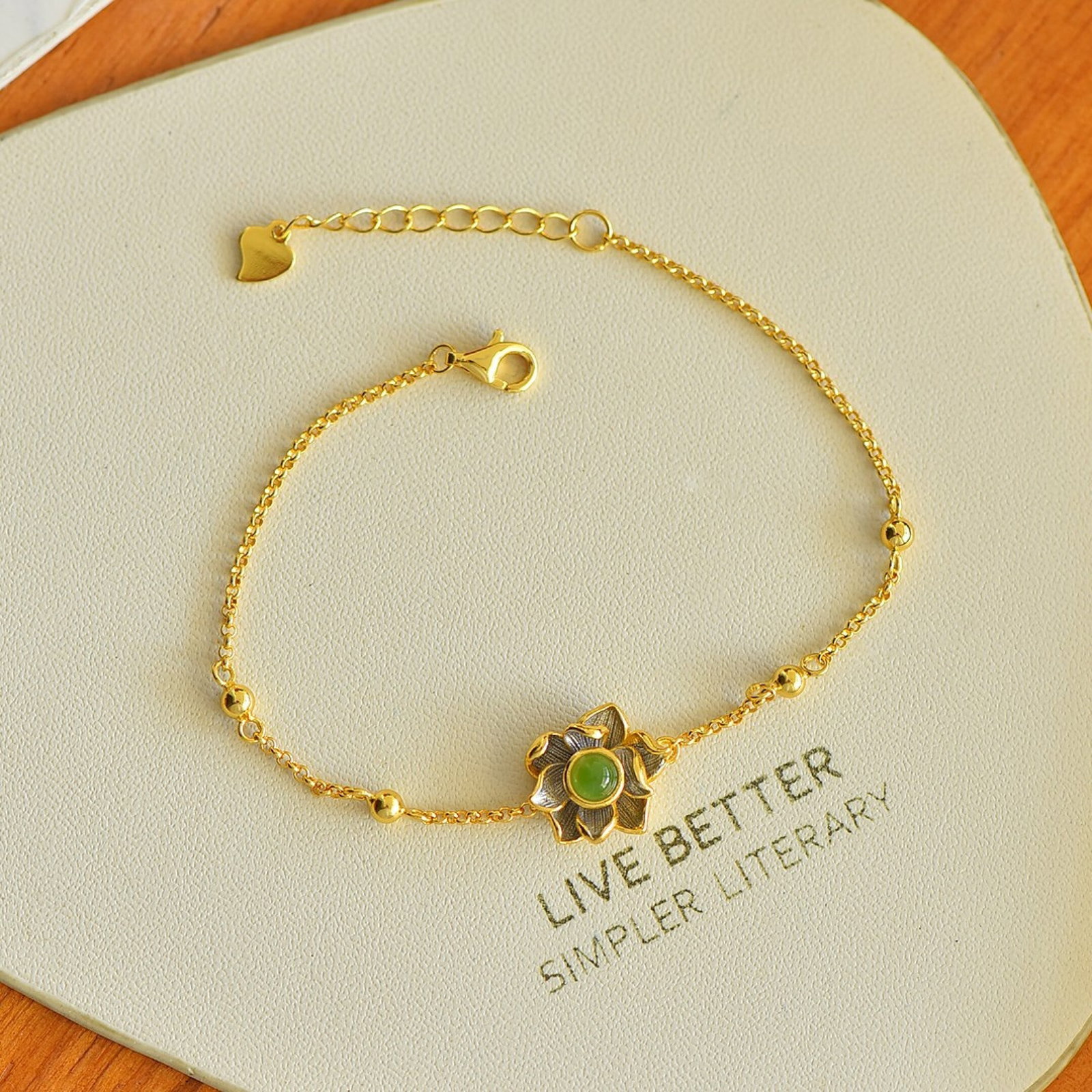 An Exquisite Sterling Silver-Gold Plated Inlaid Jasper Bracelet: An Exquisite Sterling Silver-Gold Plated Inlaid Jasper Bracelet,Size:4mmx4mm 纯银镀金镶碧玉手链