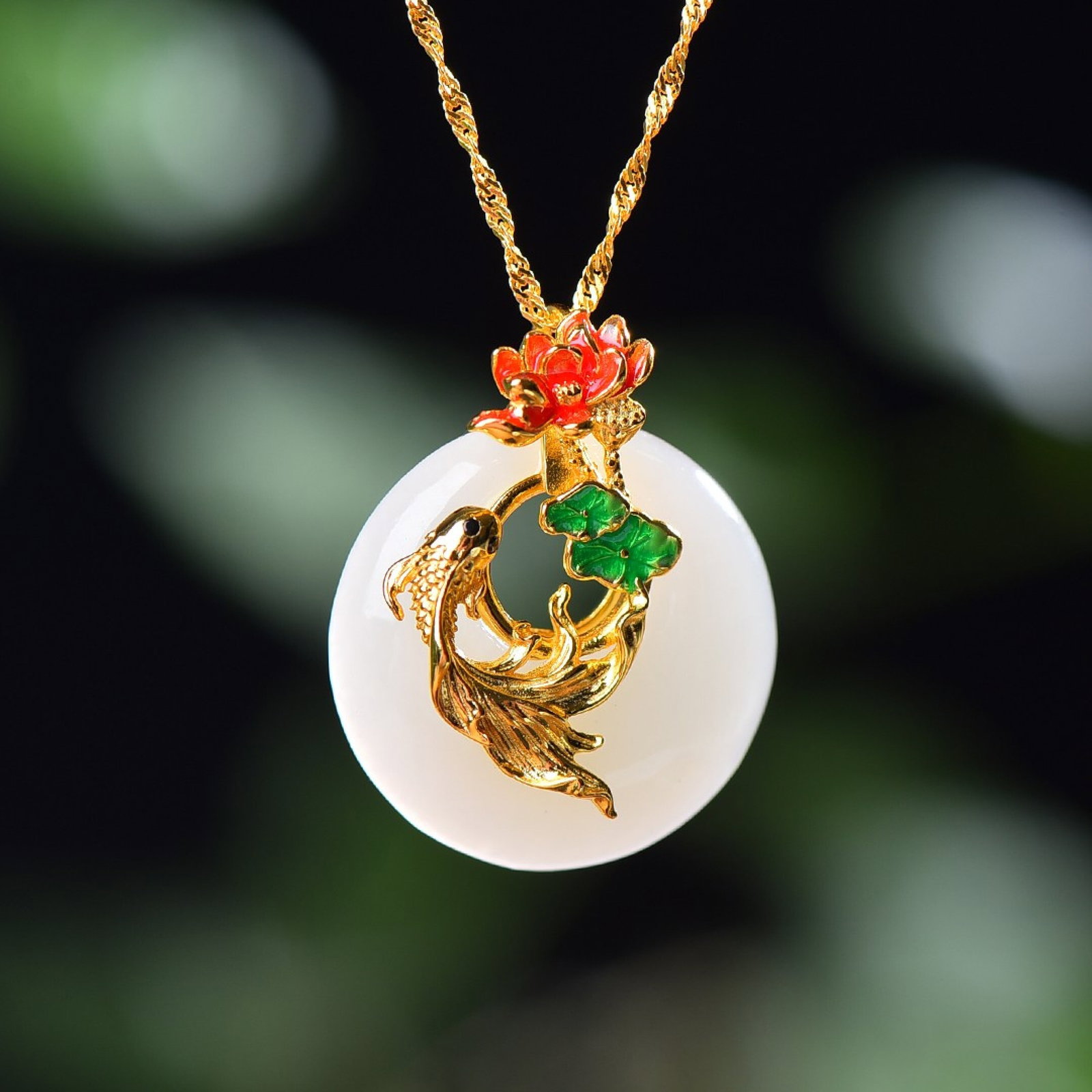 An Exquisite Sterling Silver-Gold Plated Inlaid White Jade Enamel Pendant: An Exquisite Sterling Silver-Gold Plated Inlaid White Jade Enamel Pendant,Size:23mmx23mm 纯银镀金镶白玉珐琅吊坠